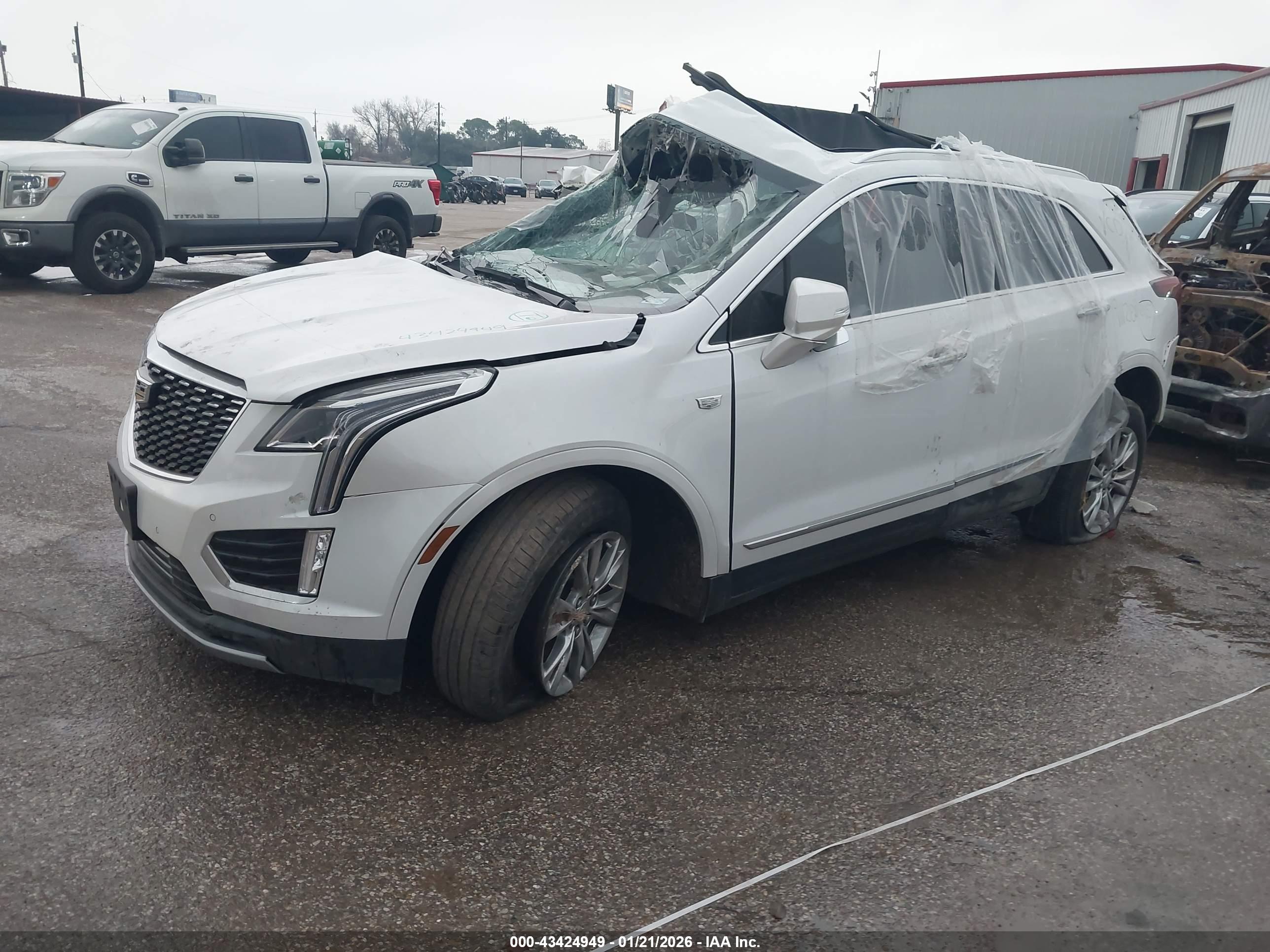 CADILLAC XT5 image 2