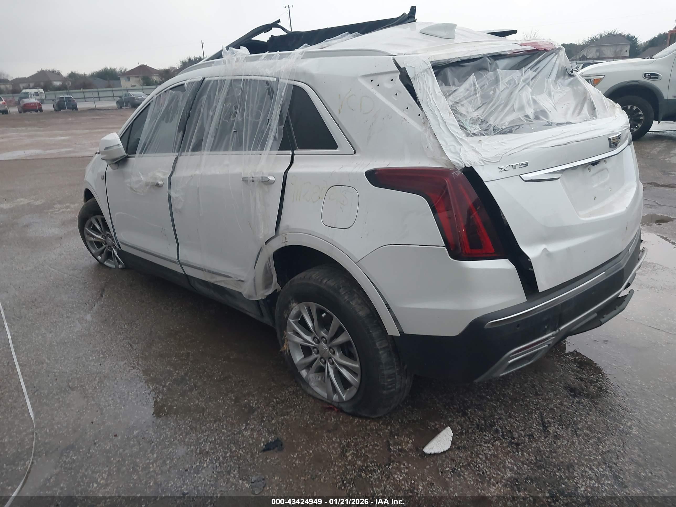 CADILLAC XT5 image 3