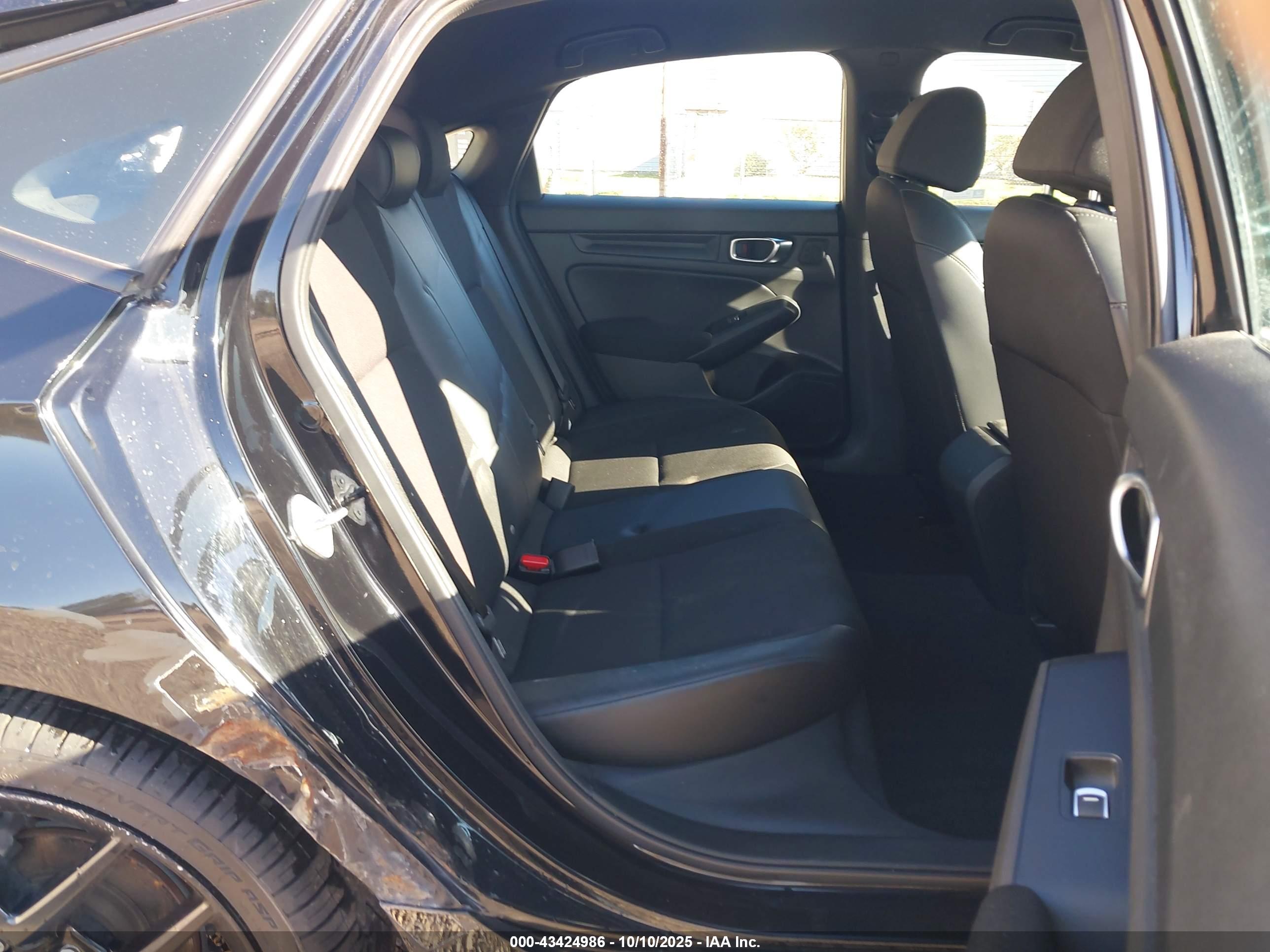 HONDA CIVIC image 8