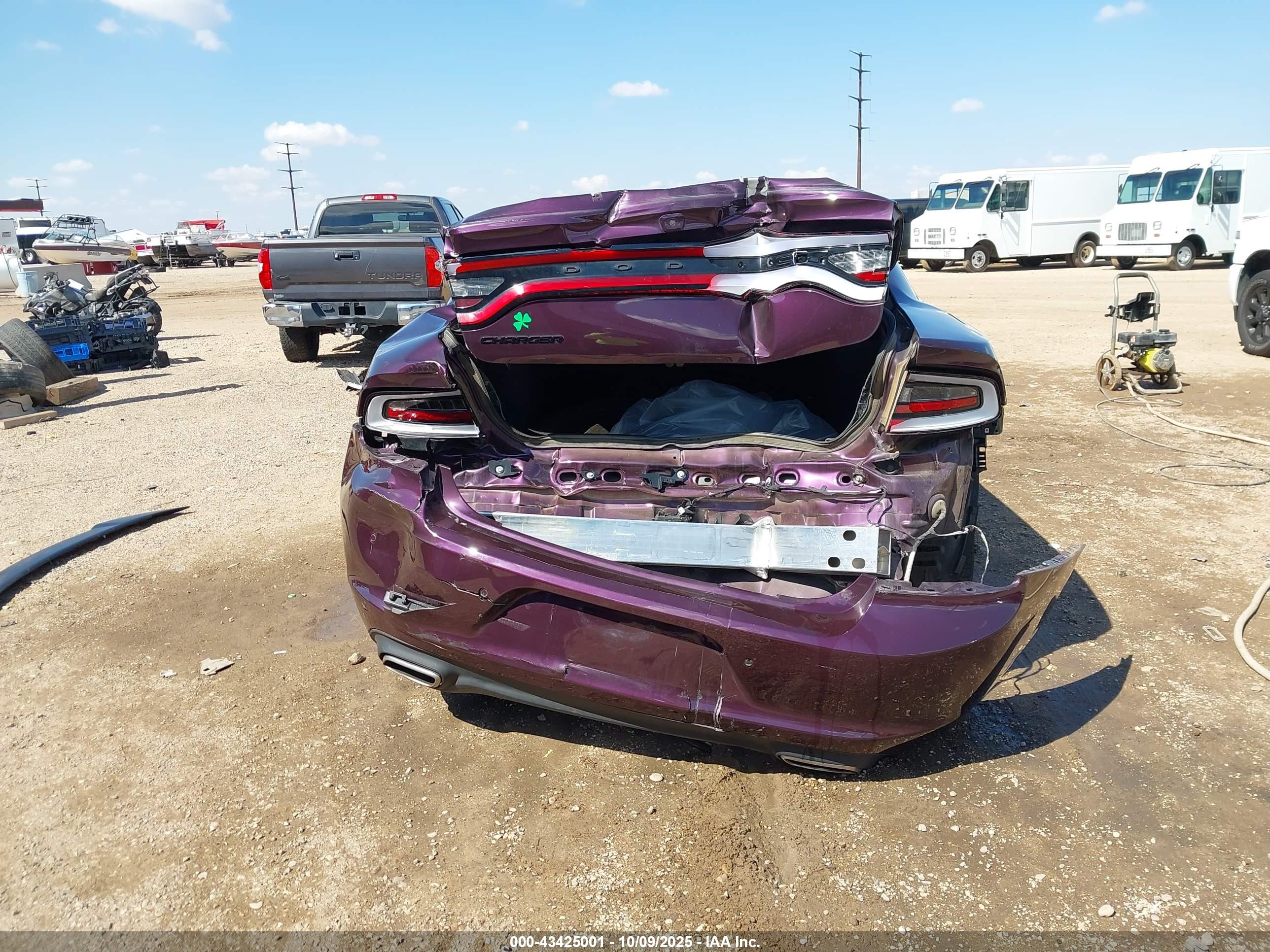 DODGE CHARGER image 6