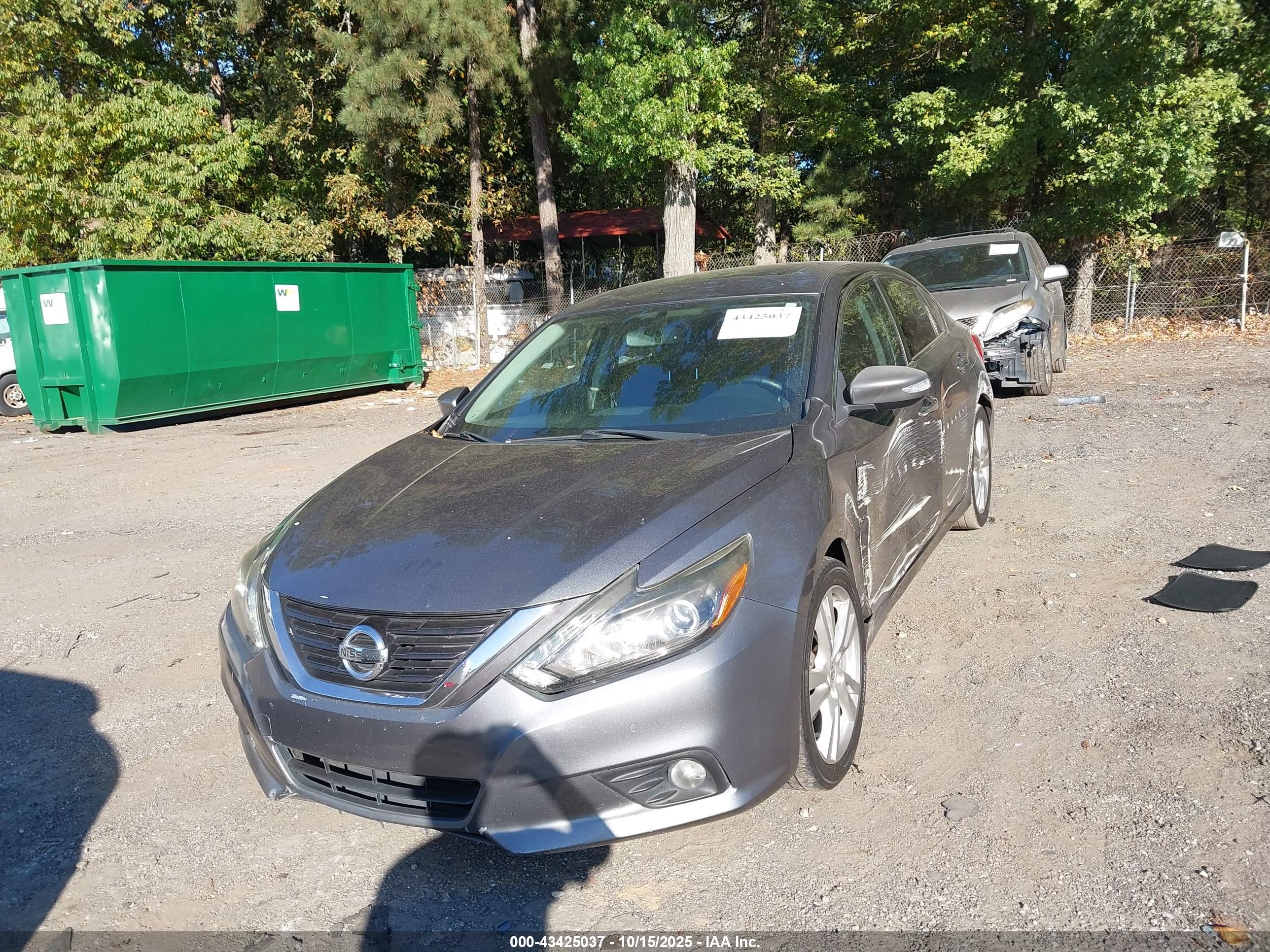 NISSAN ALTIMA image 2