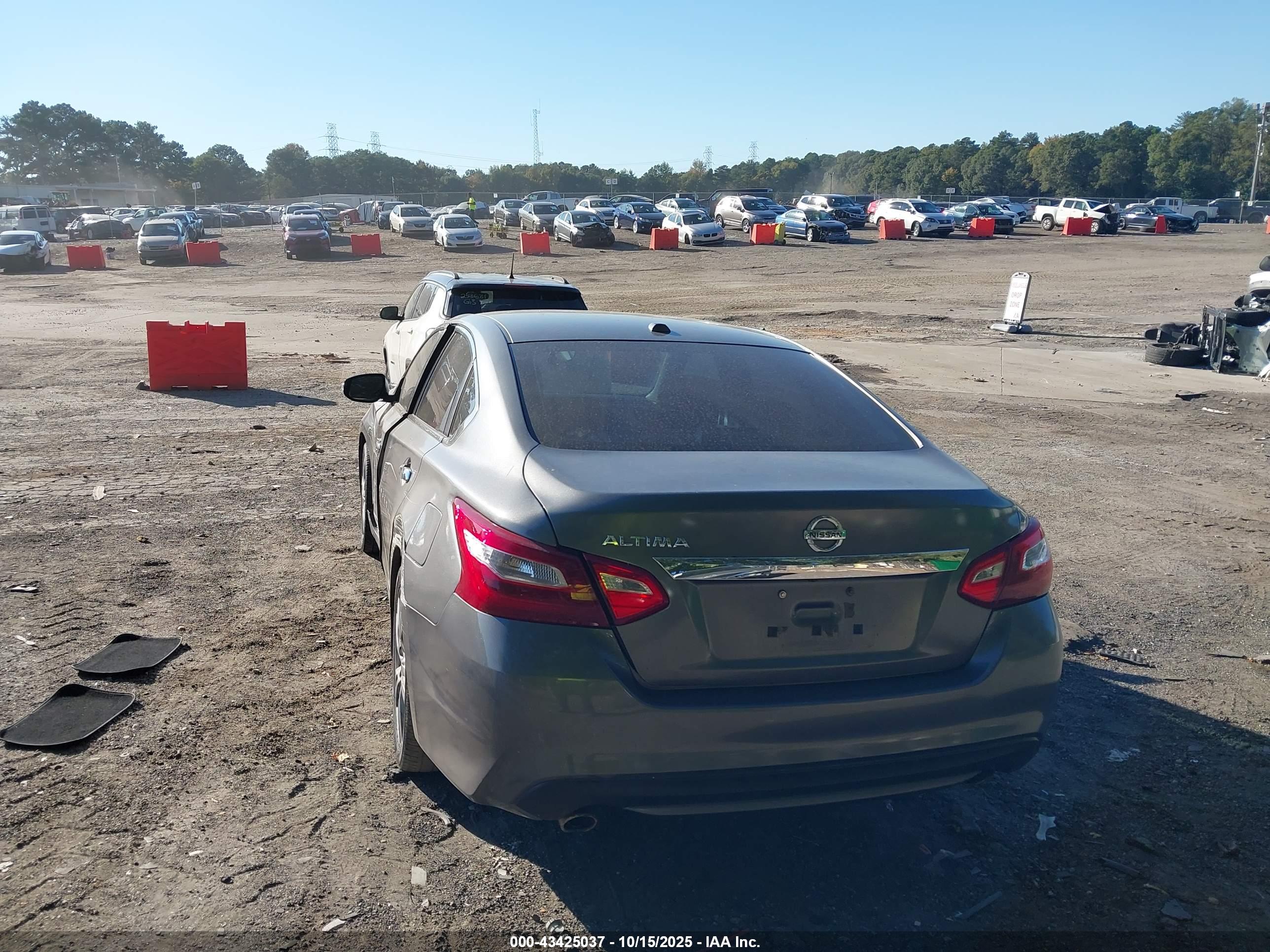 NISSAN ALTIMA image 3