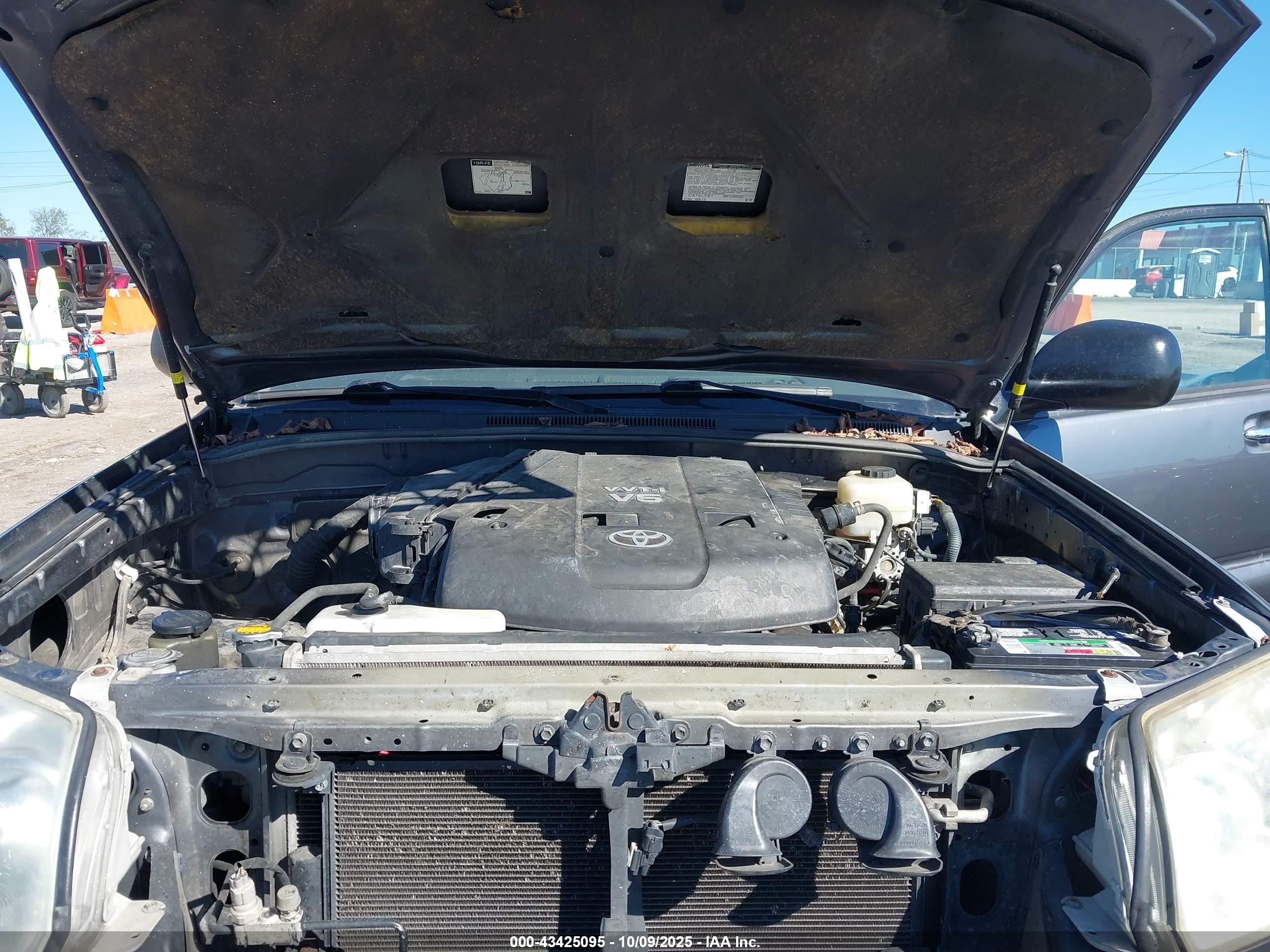 TOYOTA 4RUNNER image 10
