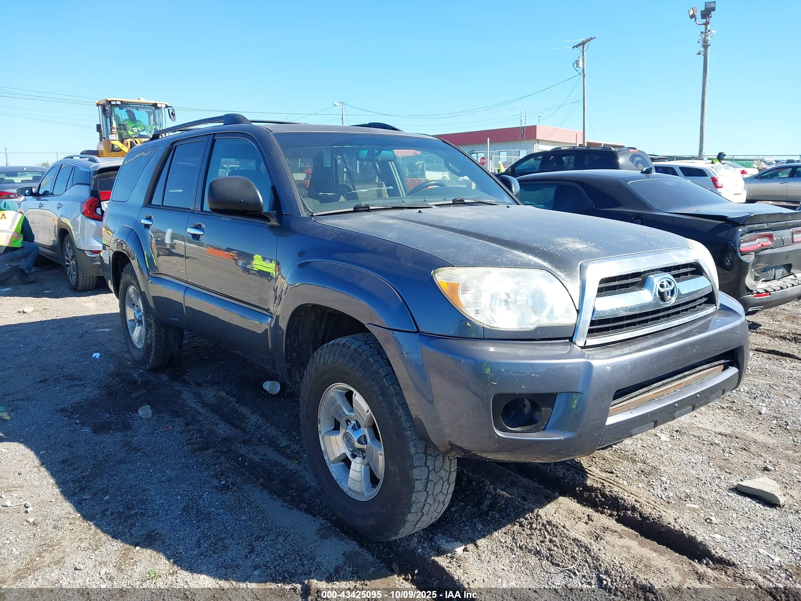 TOYOTA 4RUNNER image 6