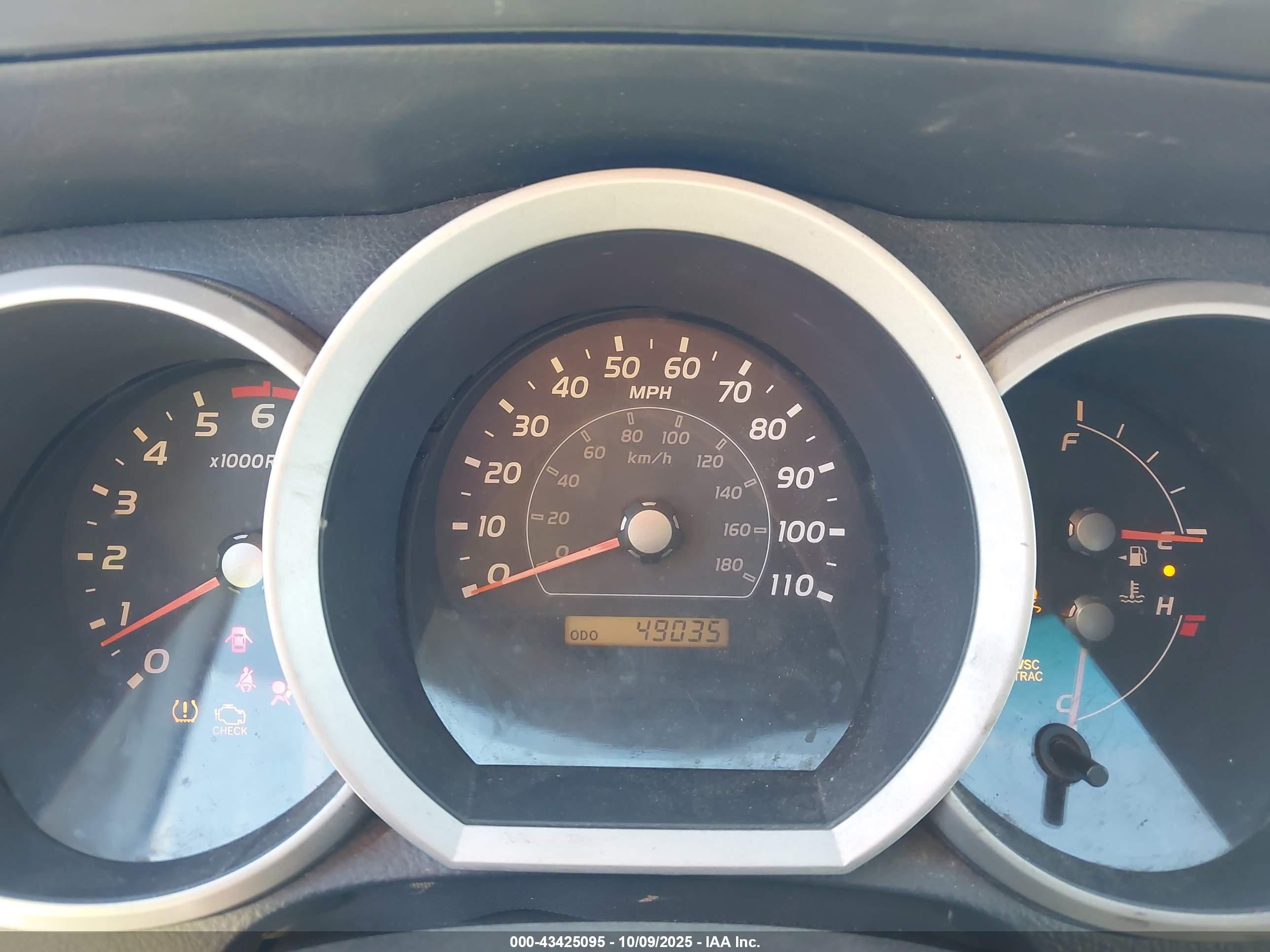TOYOTA 4RUNNER image 7