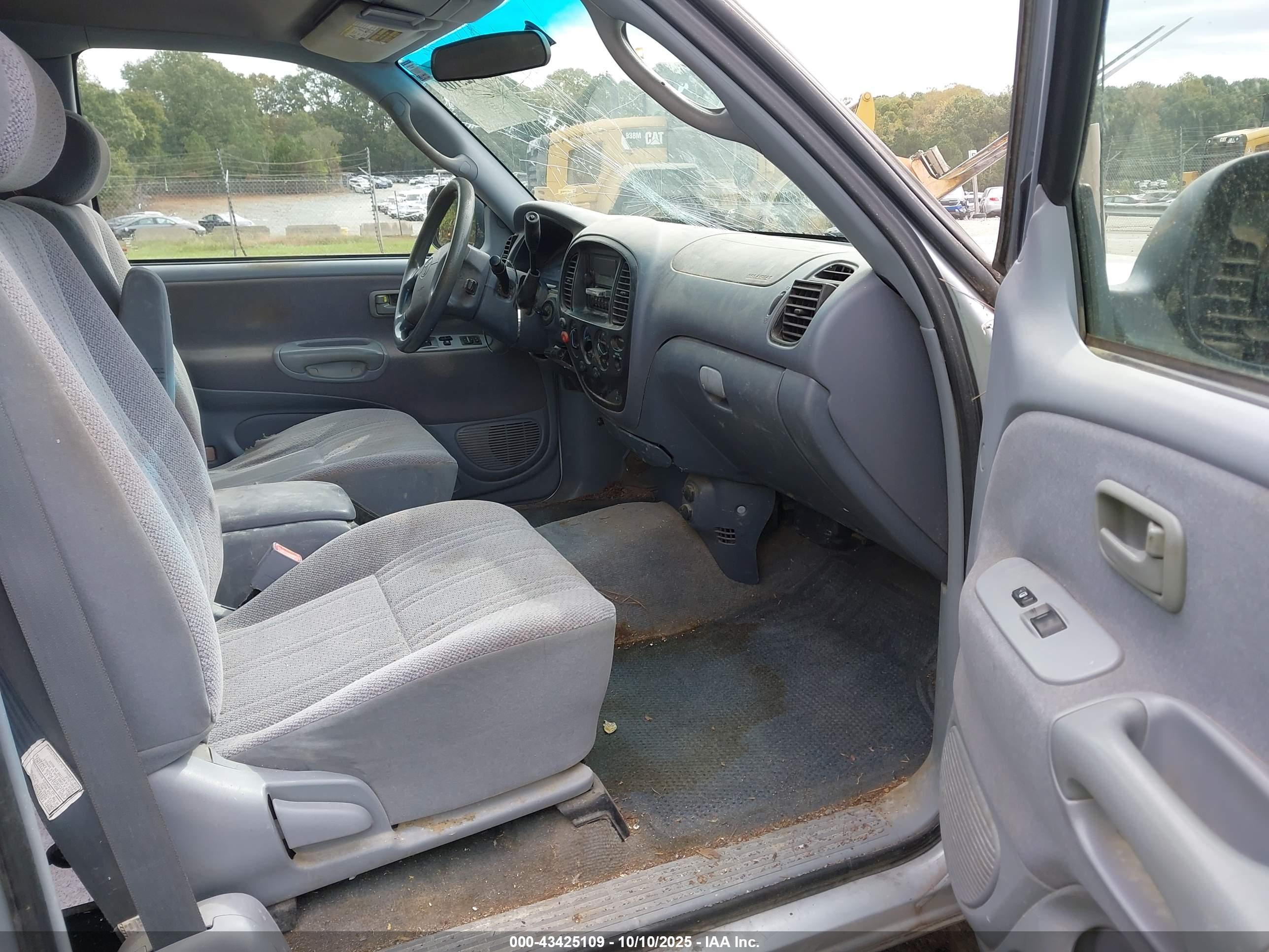 TOYOTA TUNDRA image 5