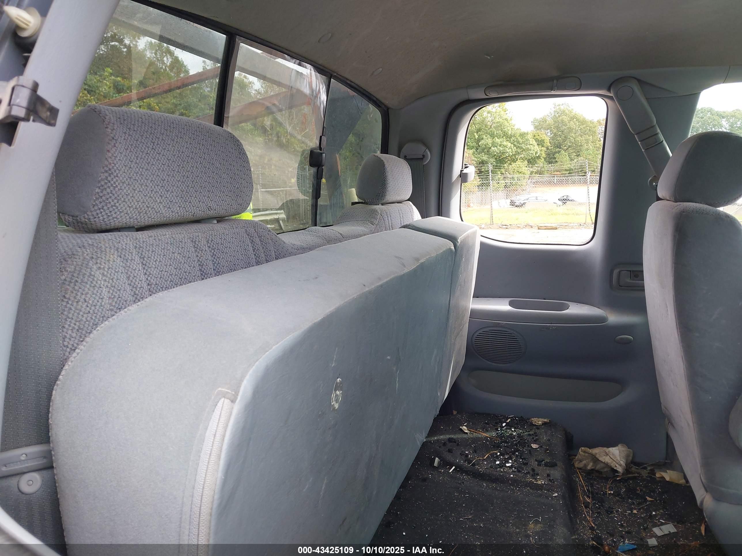 TOYOTA TUNDRA image 8