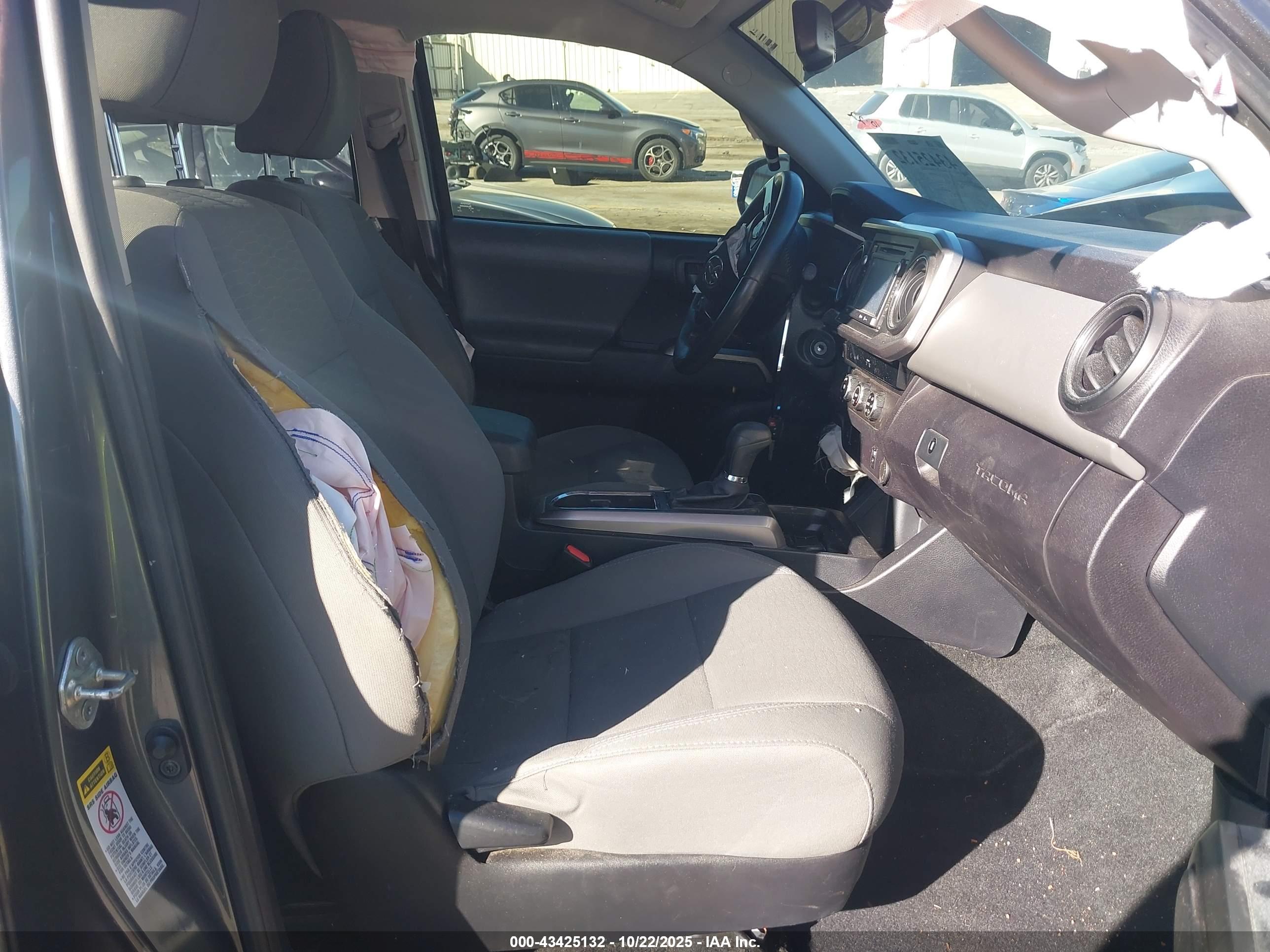 TOYOTA TACOMA image 5