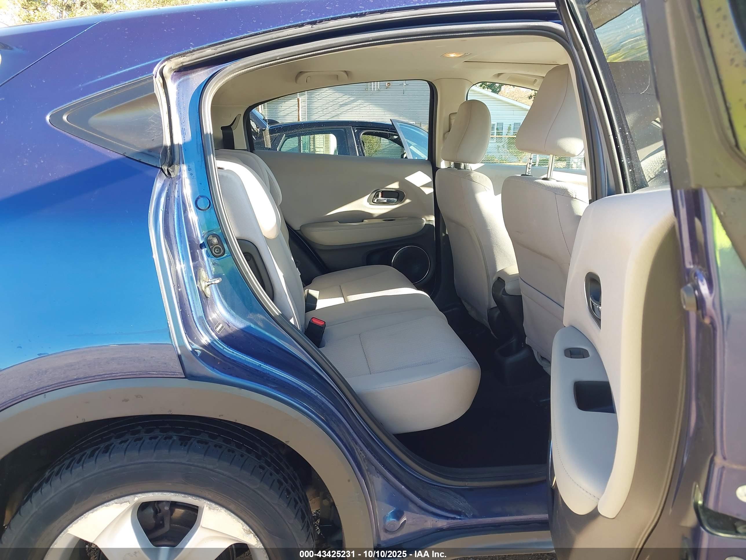 HONDA HR-V image 8
