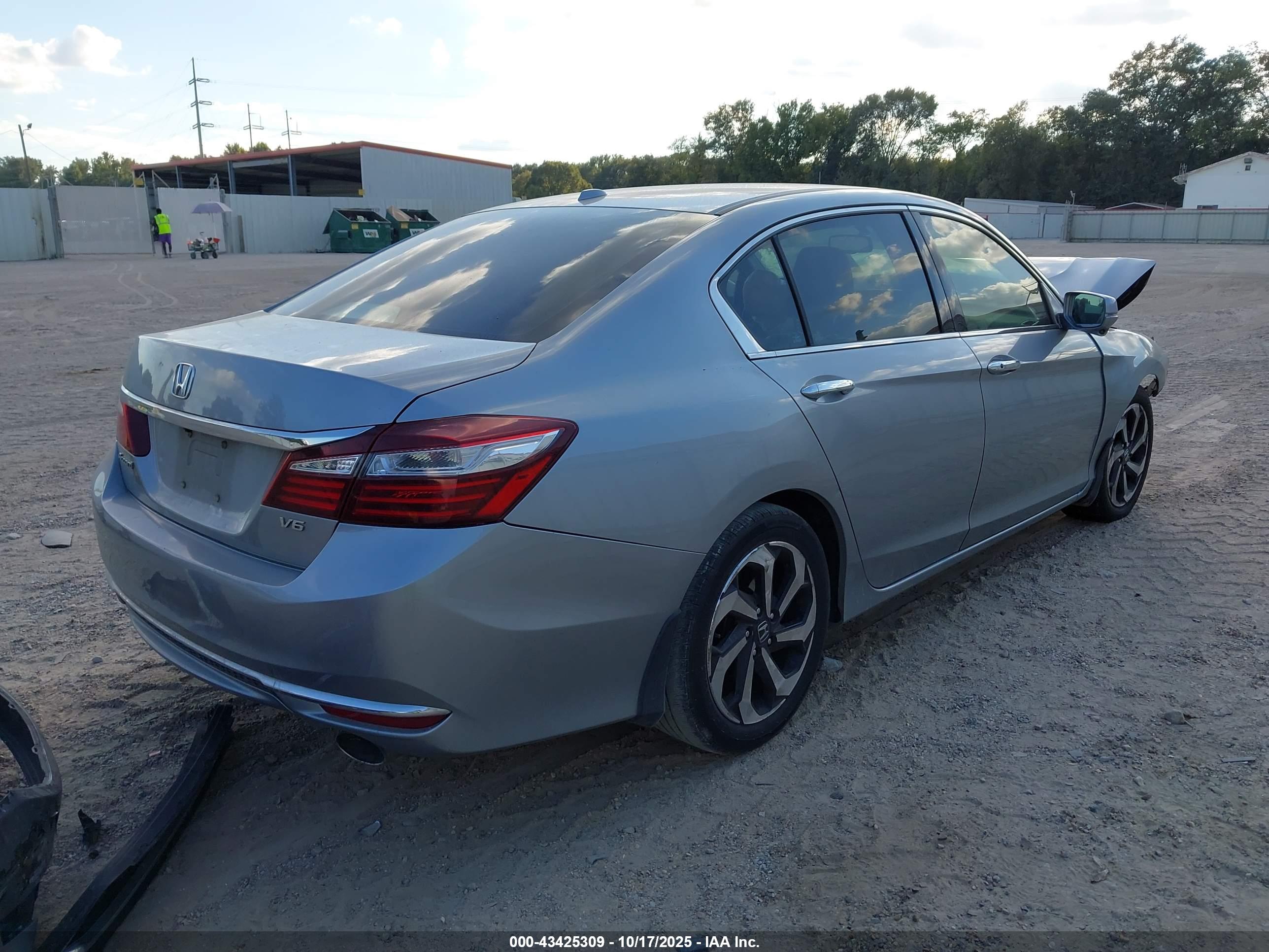 HONDA ACCORD image 4