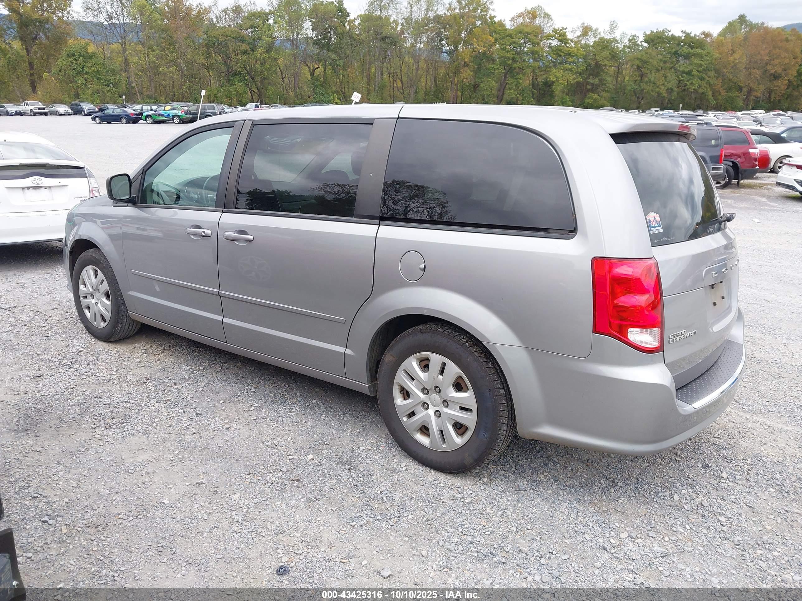 DODGE GRAND image 3