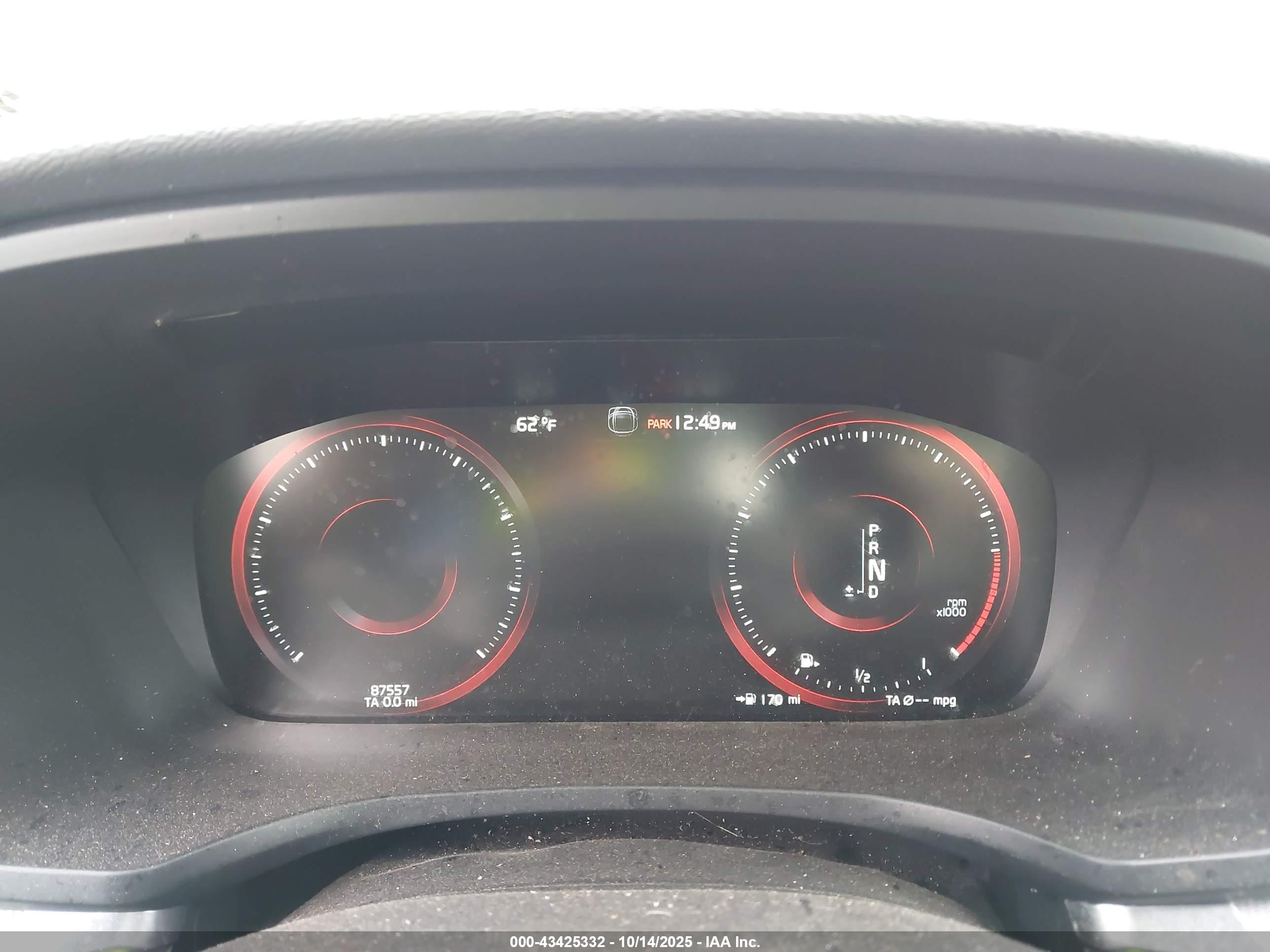 VOLVO S60 image 7