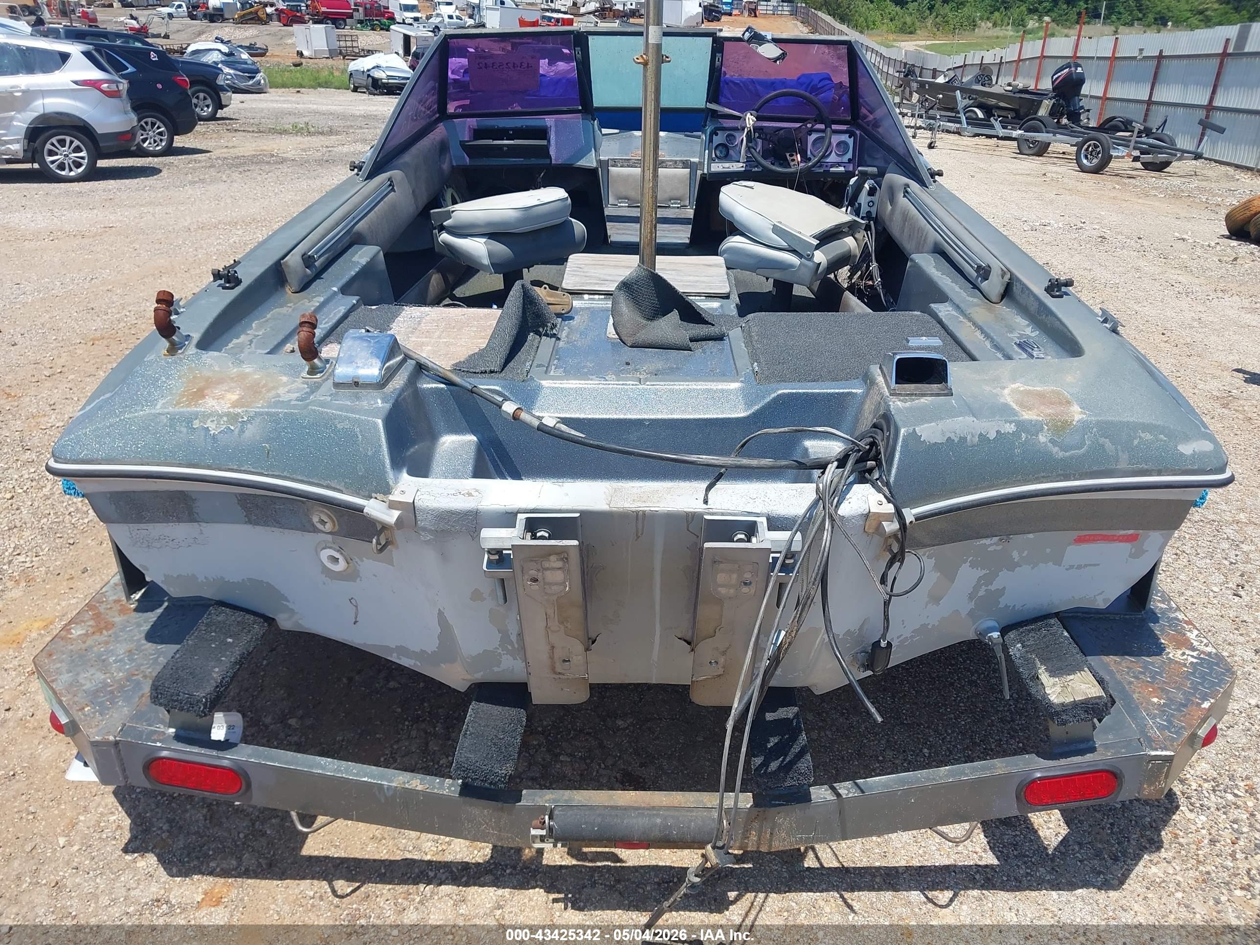 EBBTIDE 17' image 10