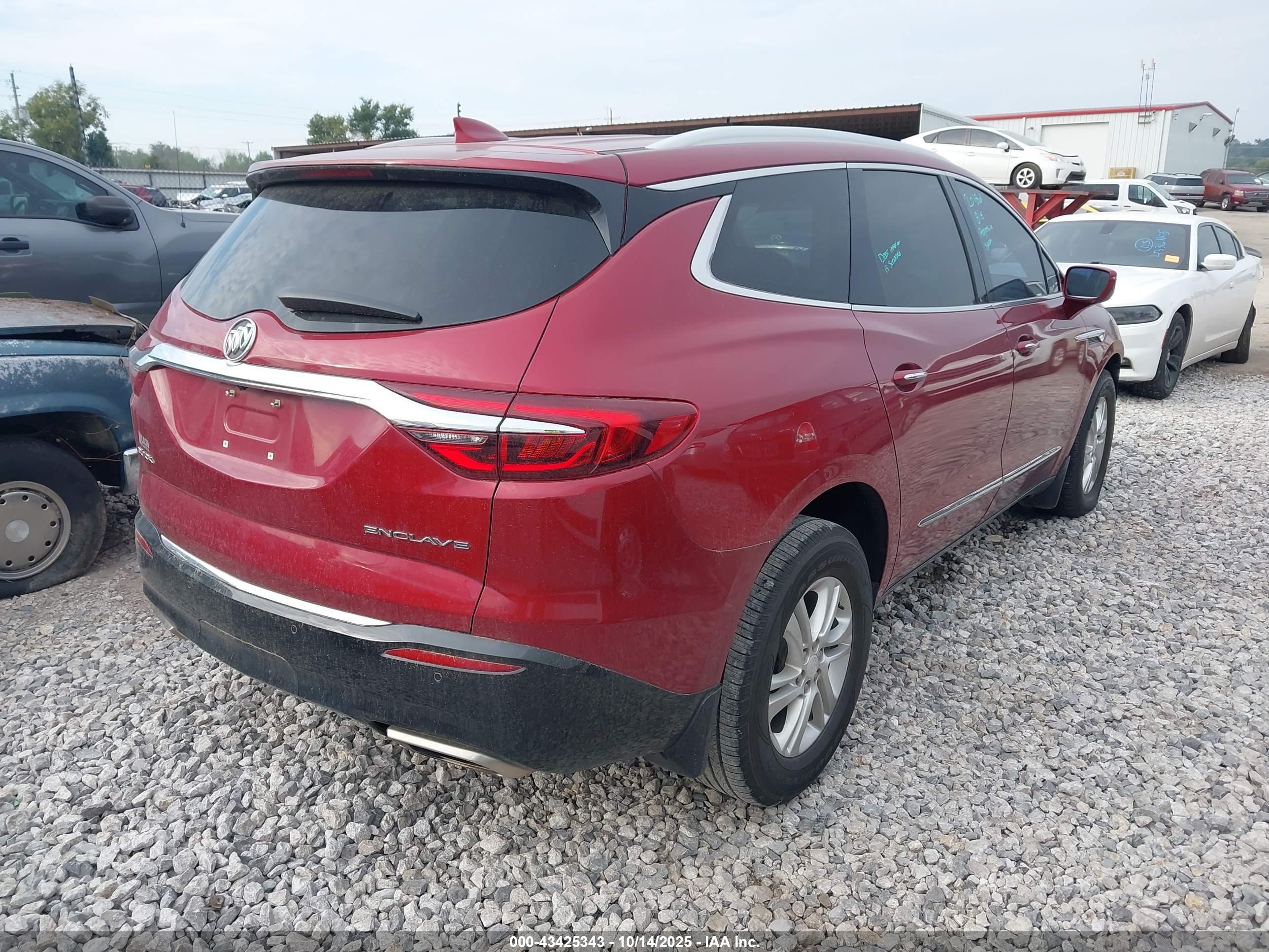 BUICK ENCLAVE image 4
