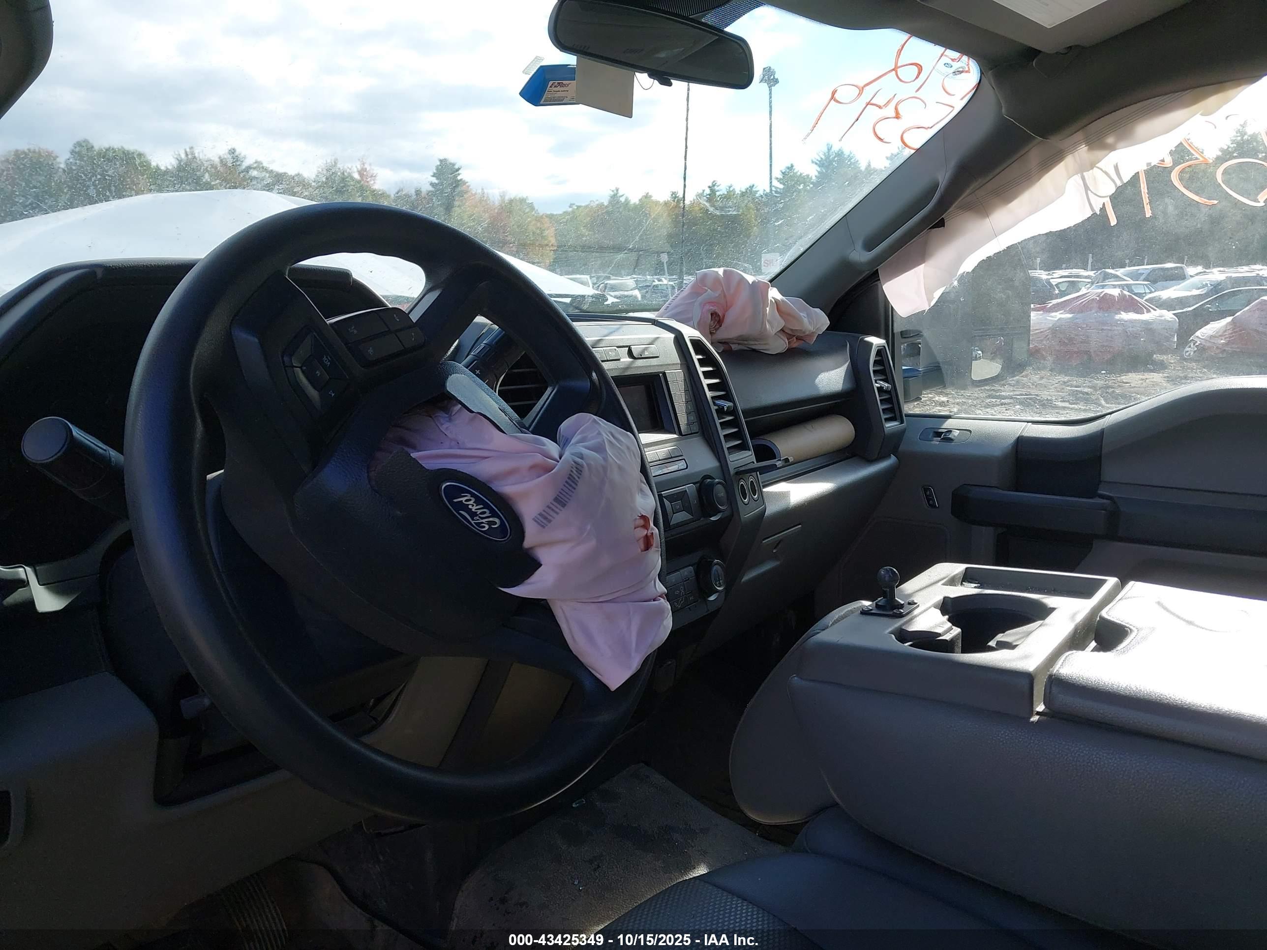 FORD F-350 image 8
