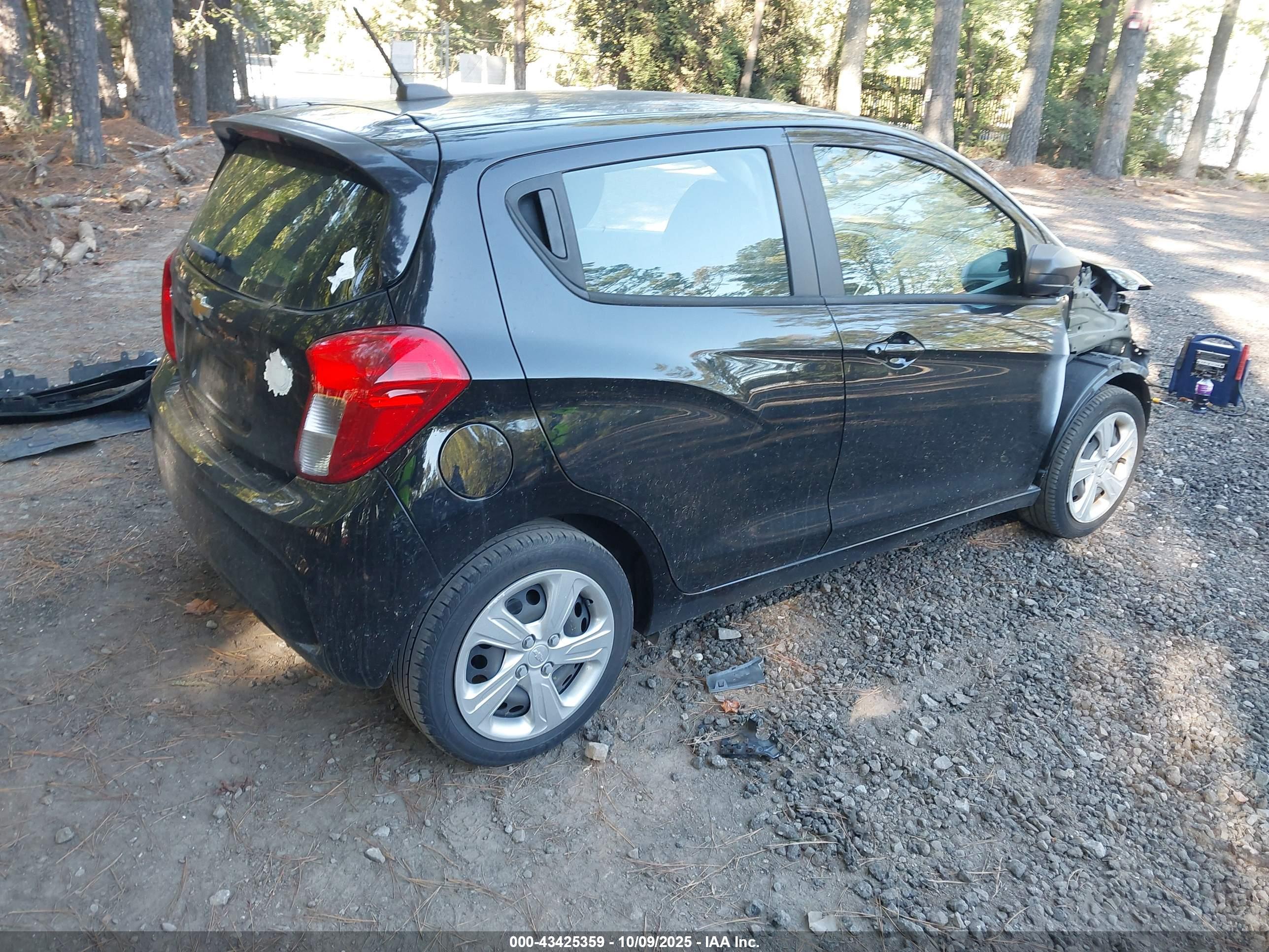 CHEVROLET SPARK image 4