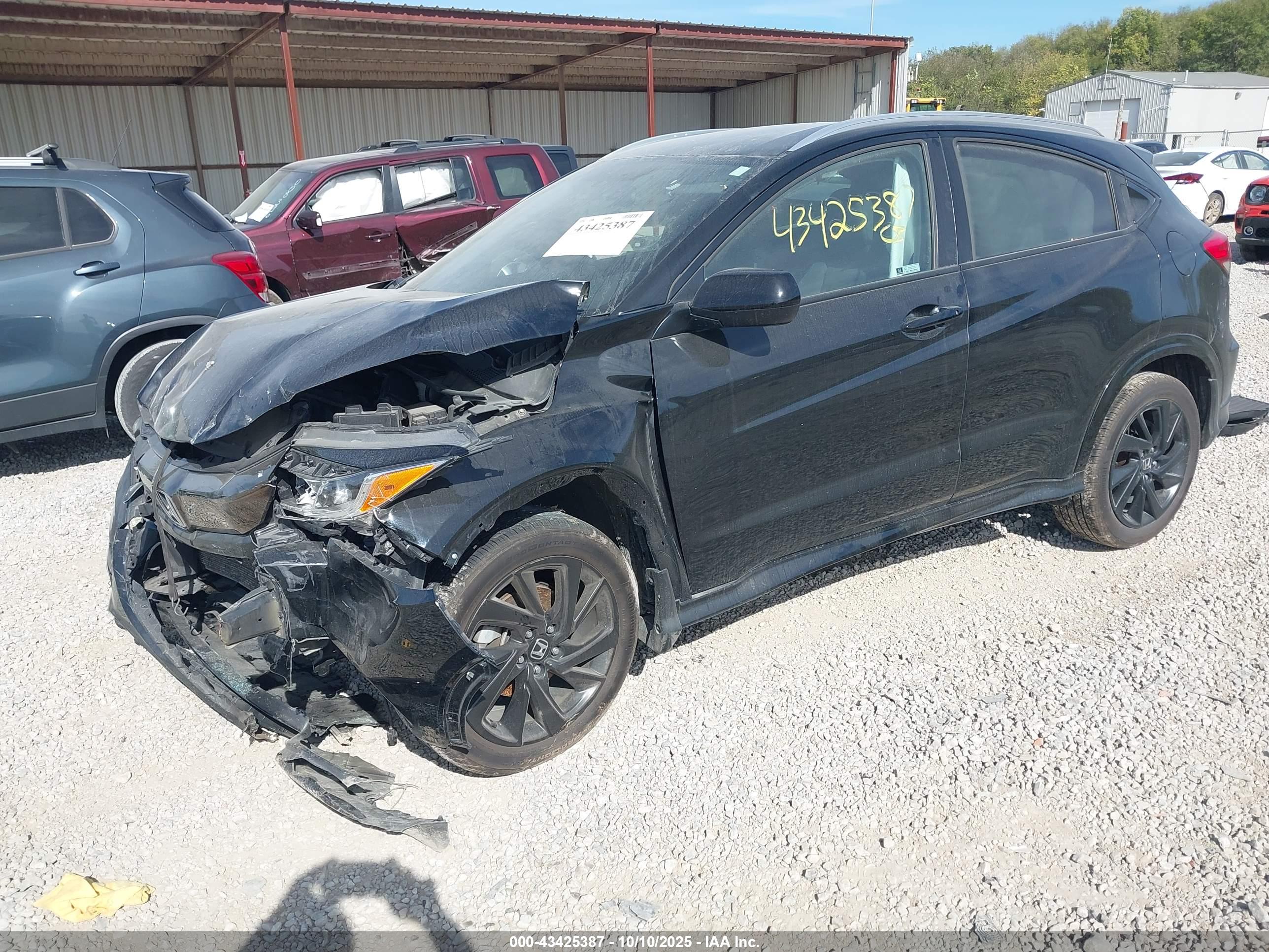 HONDA HR-V image 2