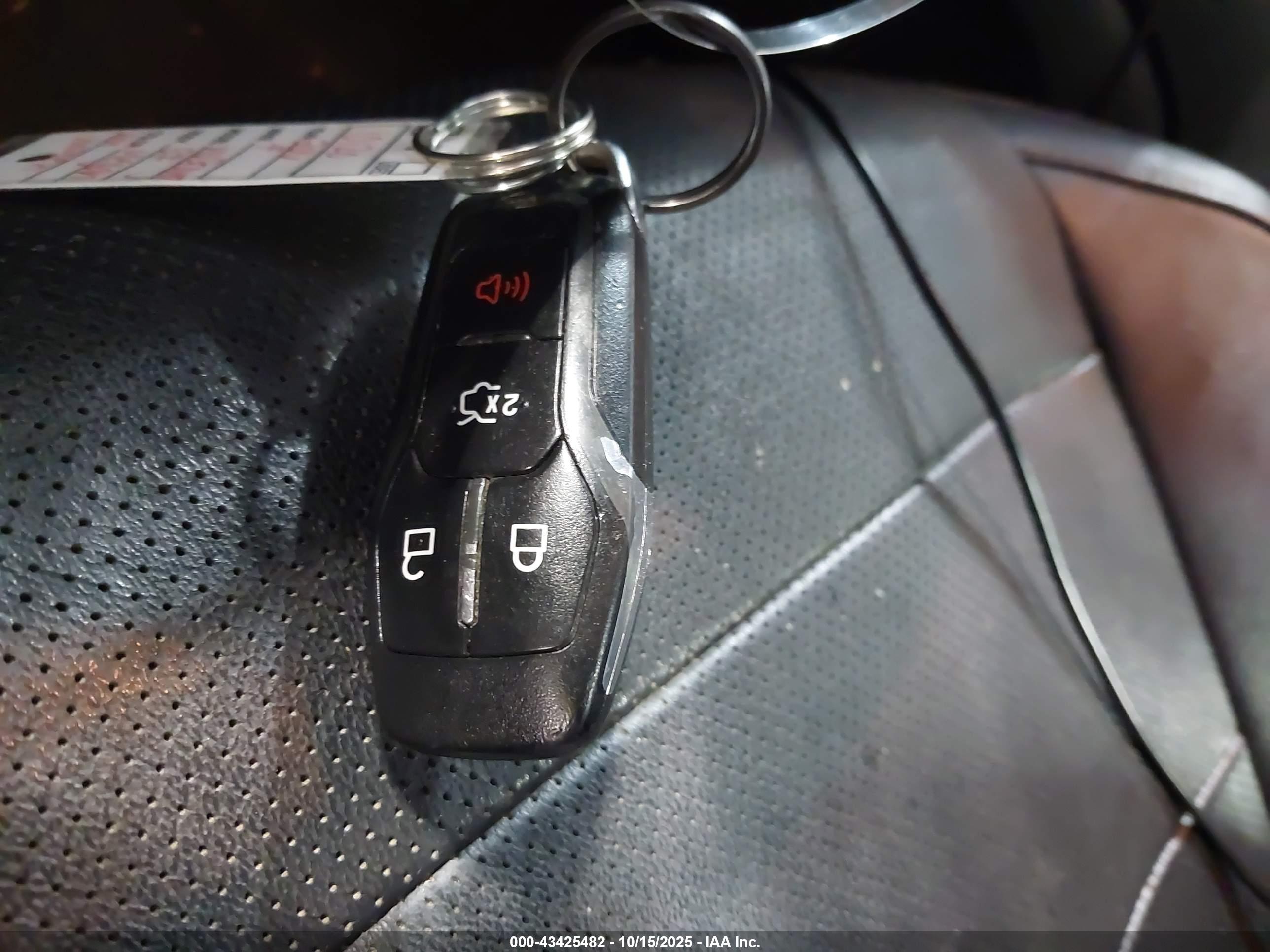 FORD MUSTANG image 11