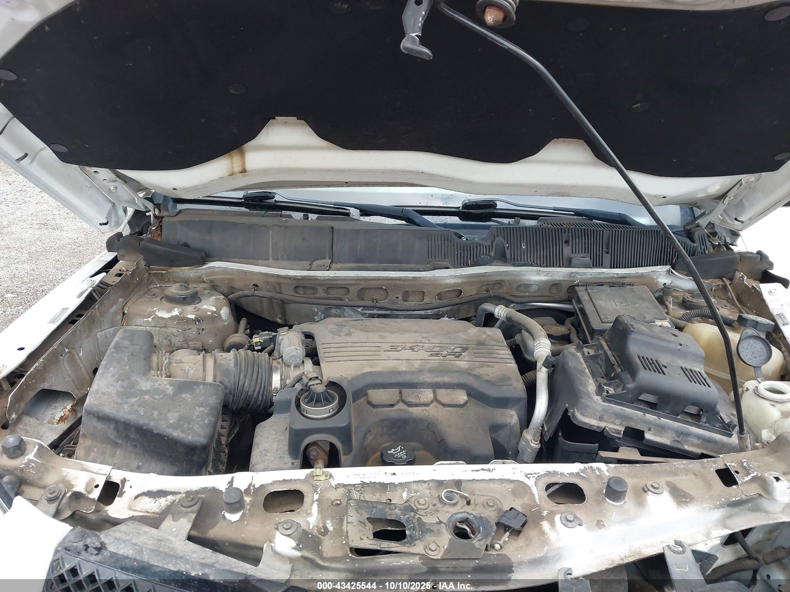 CHEVROLET EQUINOX image 10
