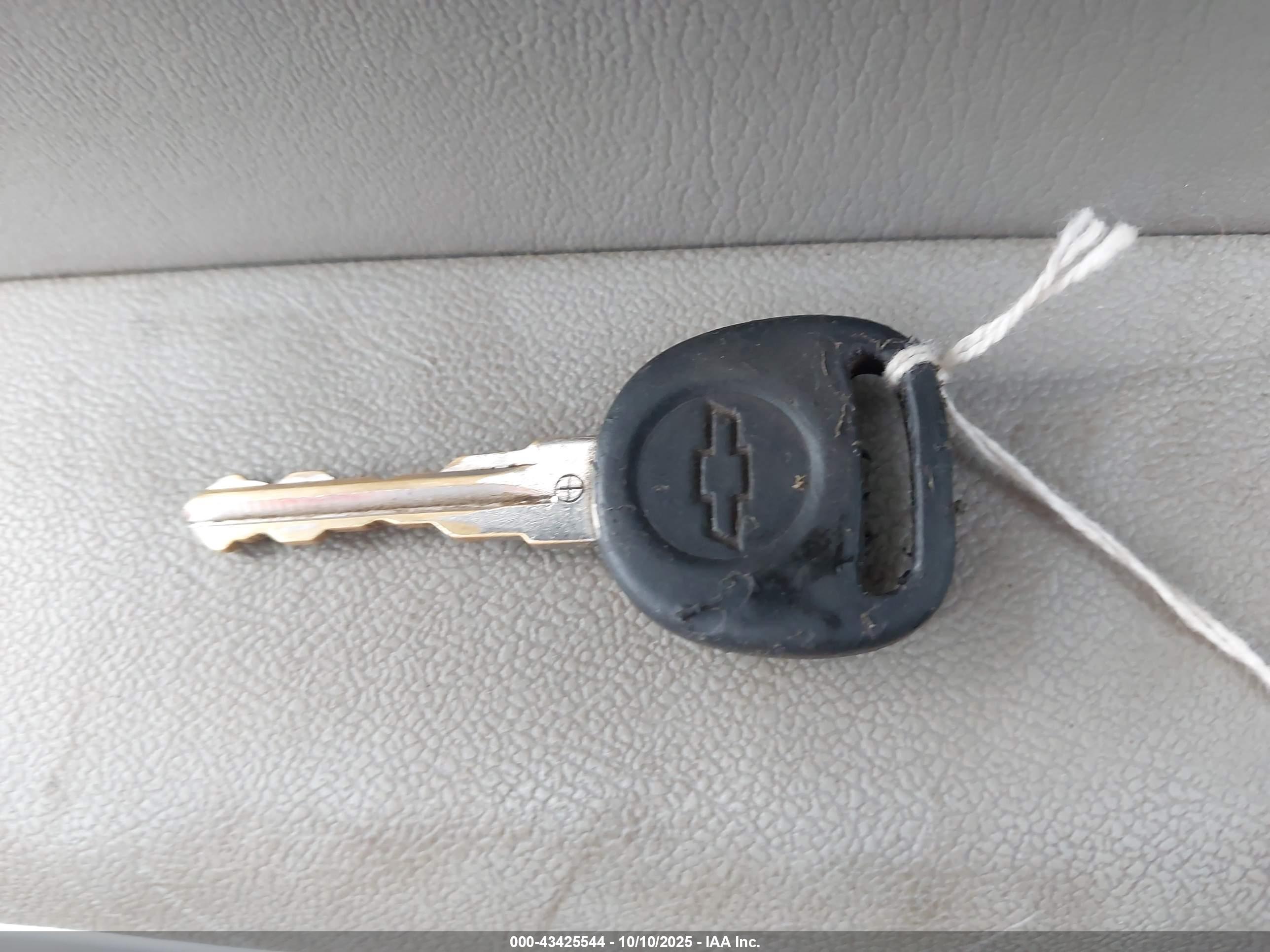 CHEVROLET EQUINOX image 11