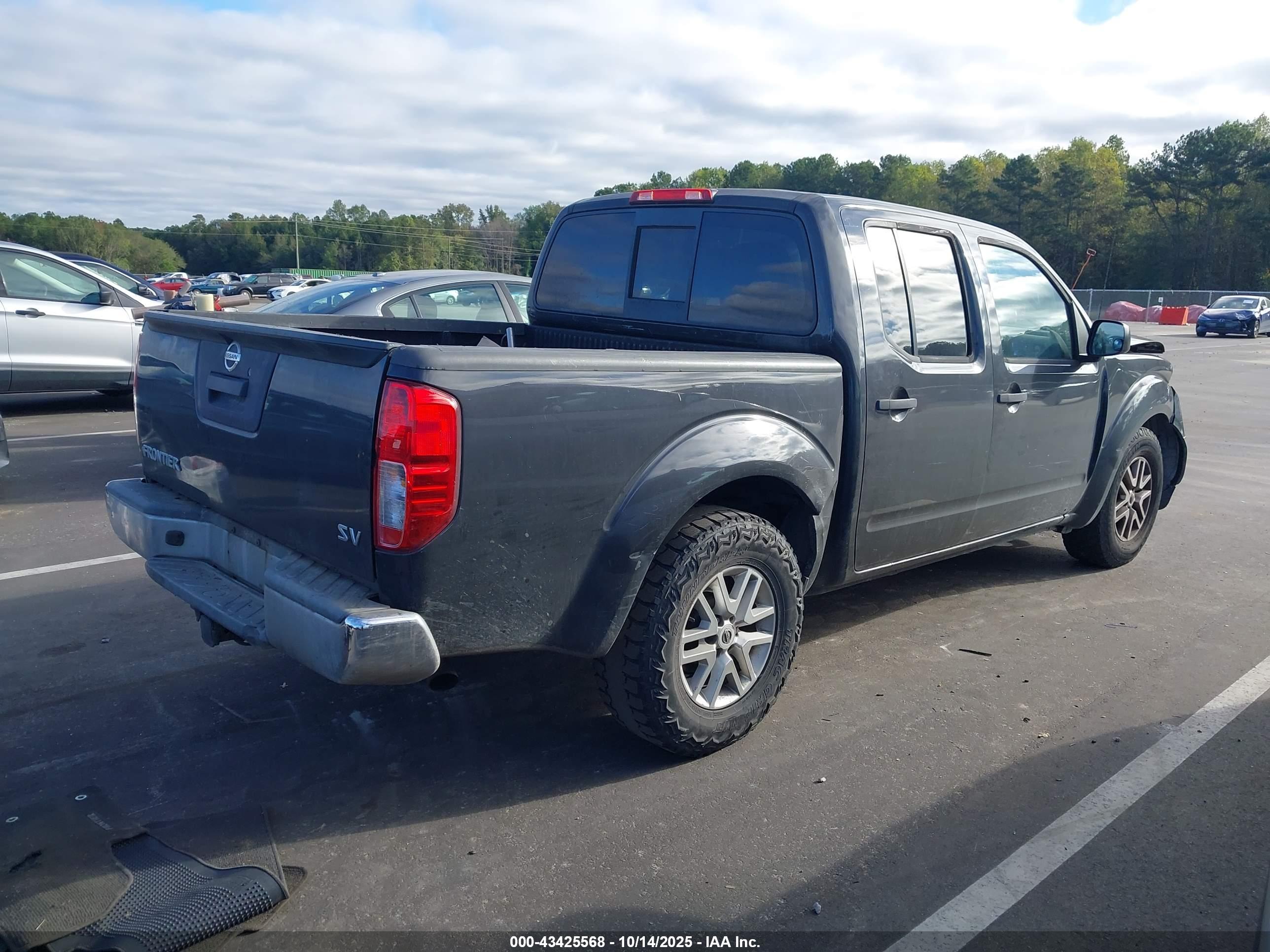 NISSAN FRONTIER image 4