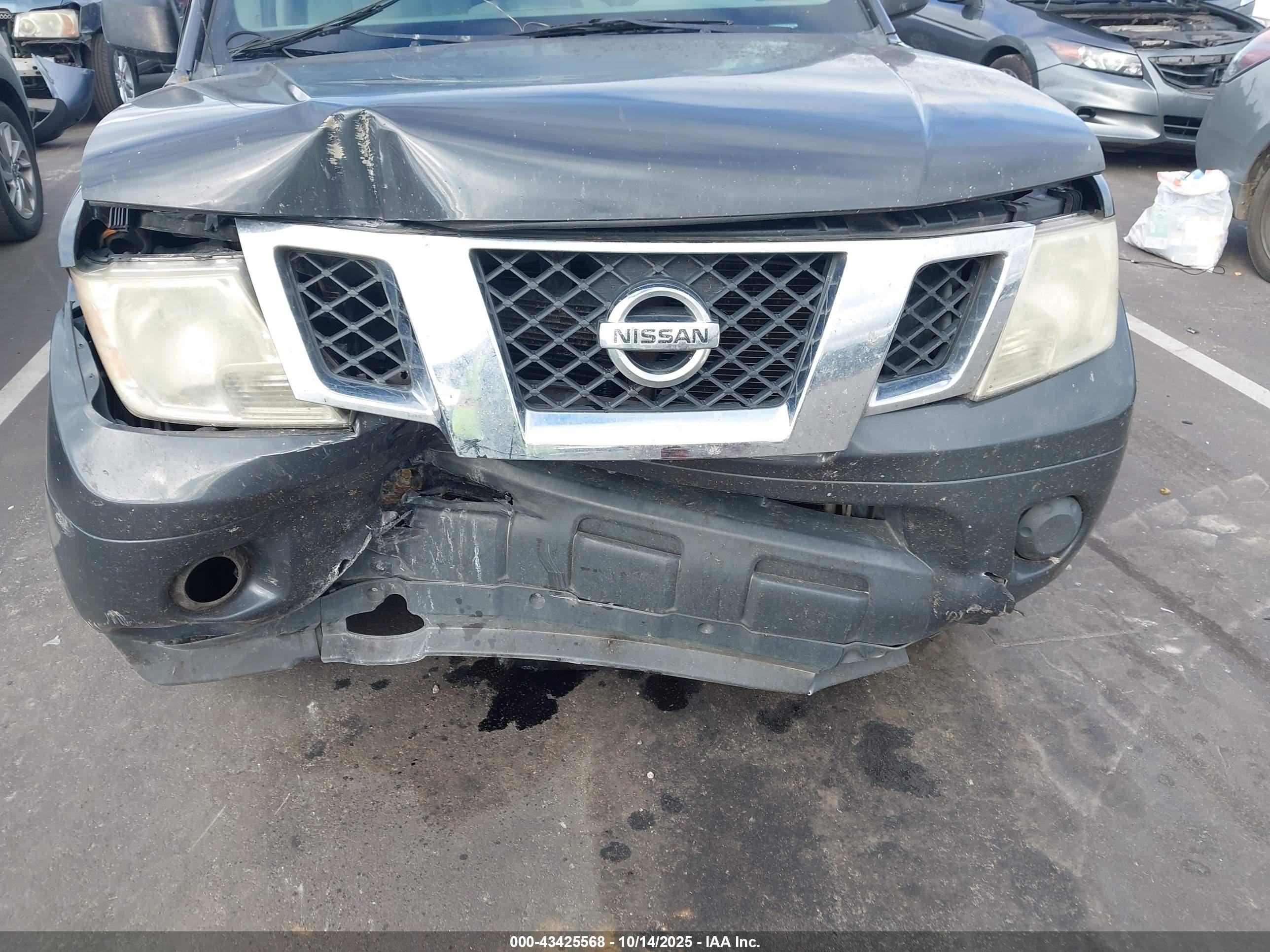 NISSAN FRONTIER image 6
