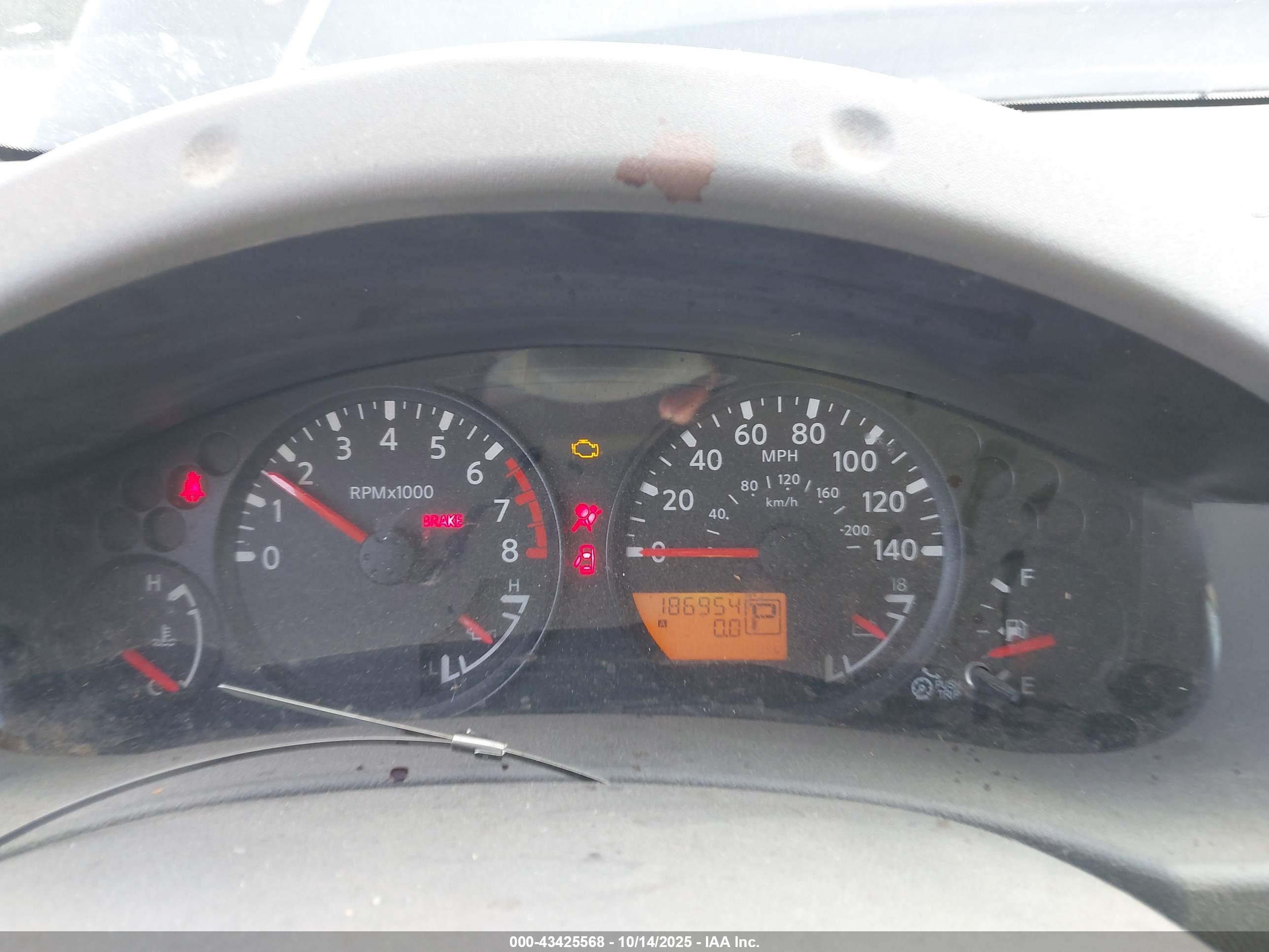 NISSAN FRONTIER image 7