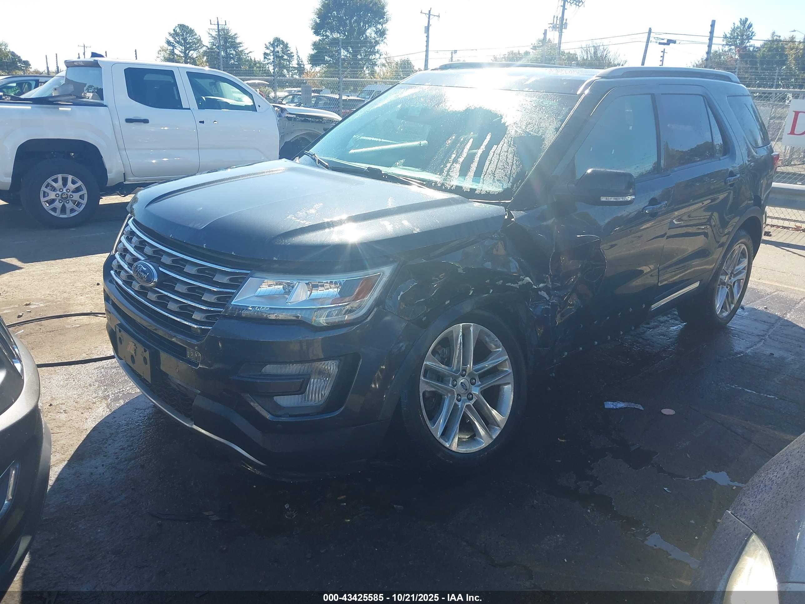 FORD EXPLORER image 2