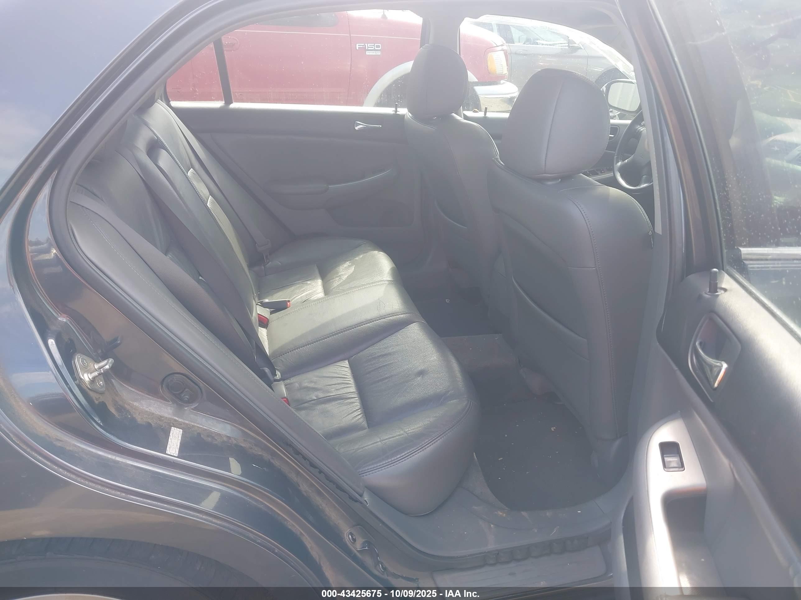HONDA ACCORD image 8