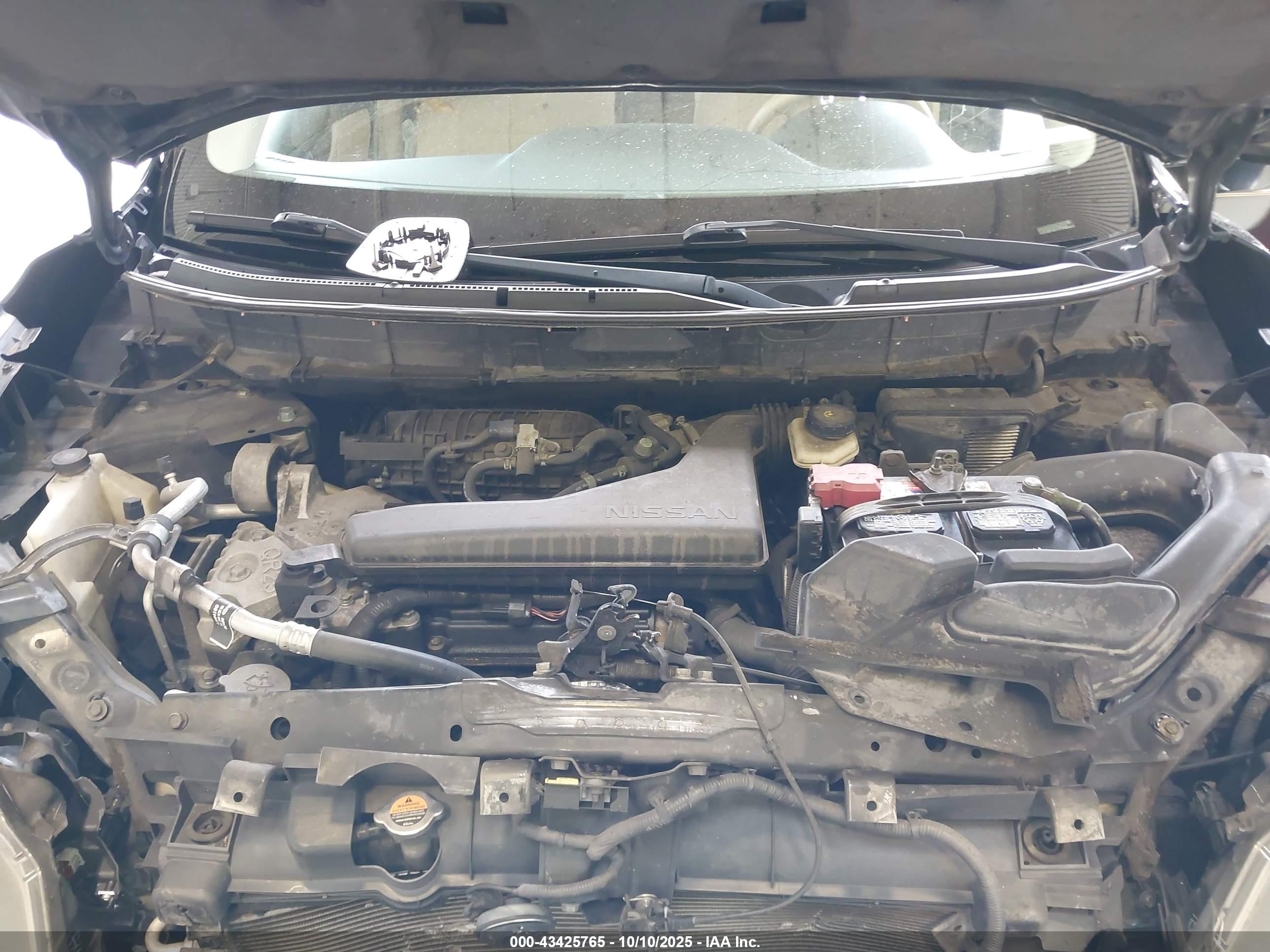NISSAN ROGUE image 10