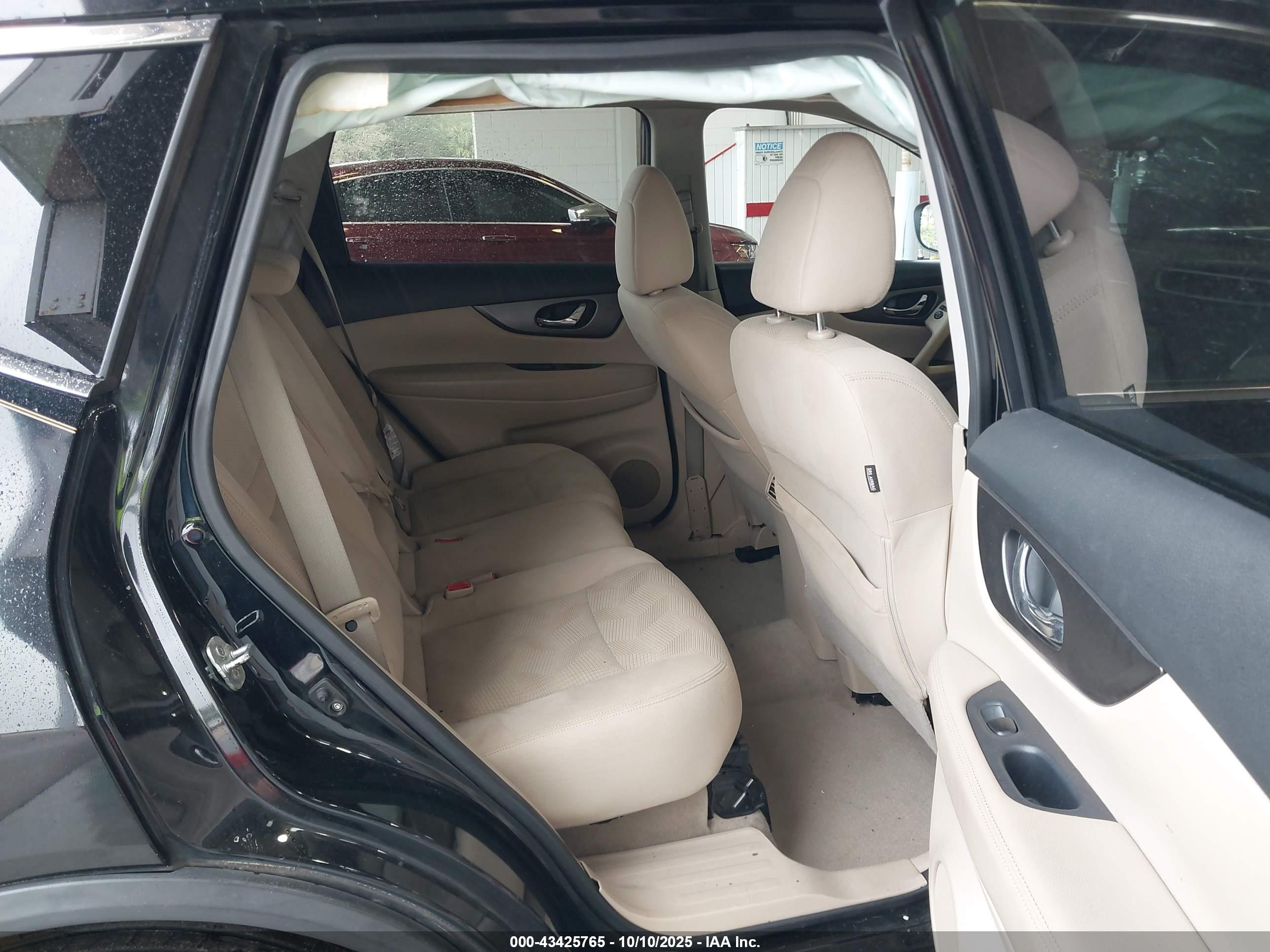 NISSAN ROGUE image 8