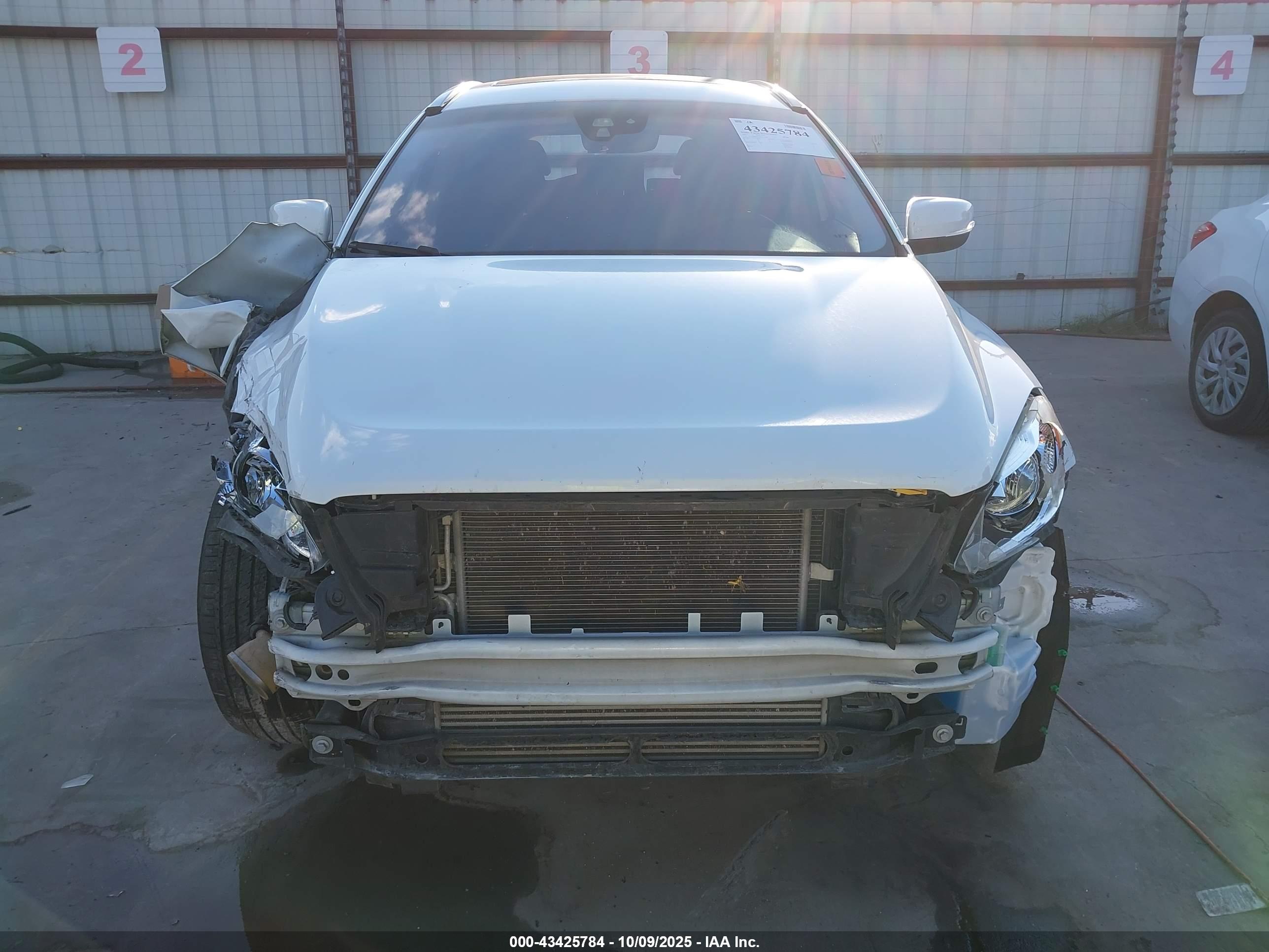 VOLVO XC60 image 6