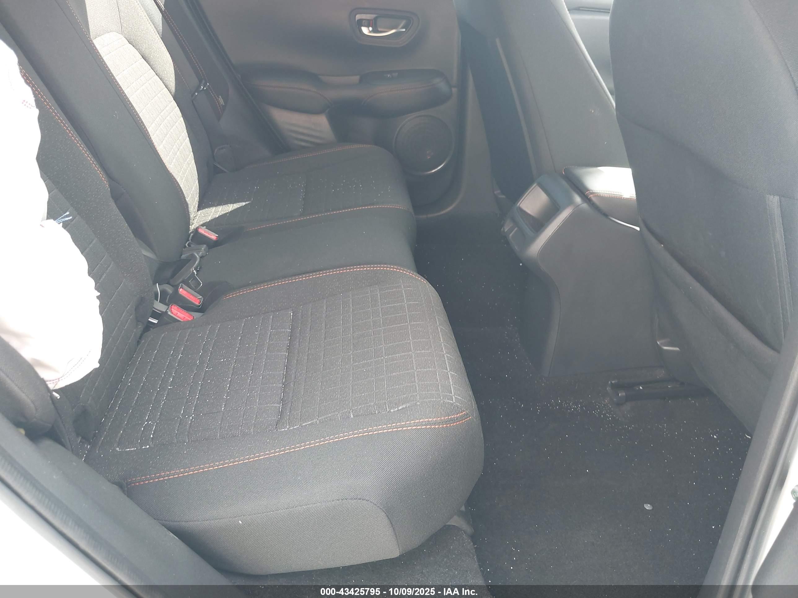 HONDA HR-V image 8