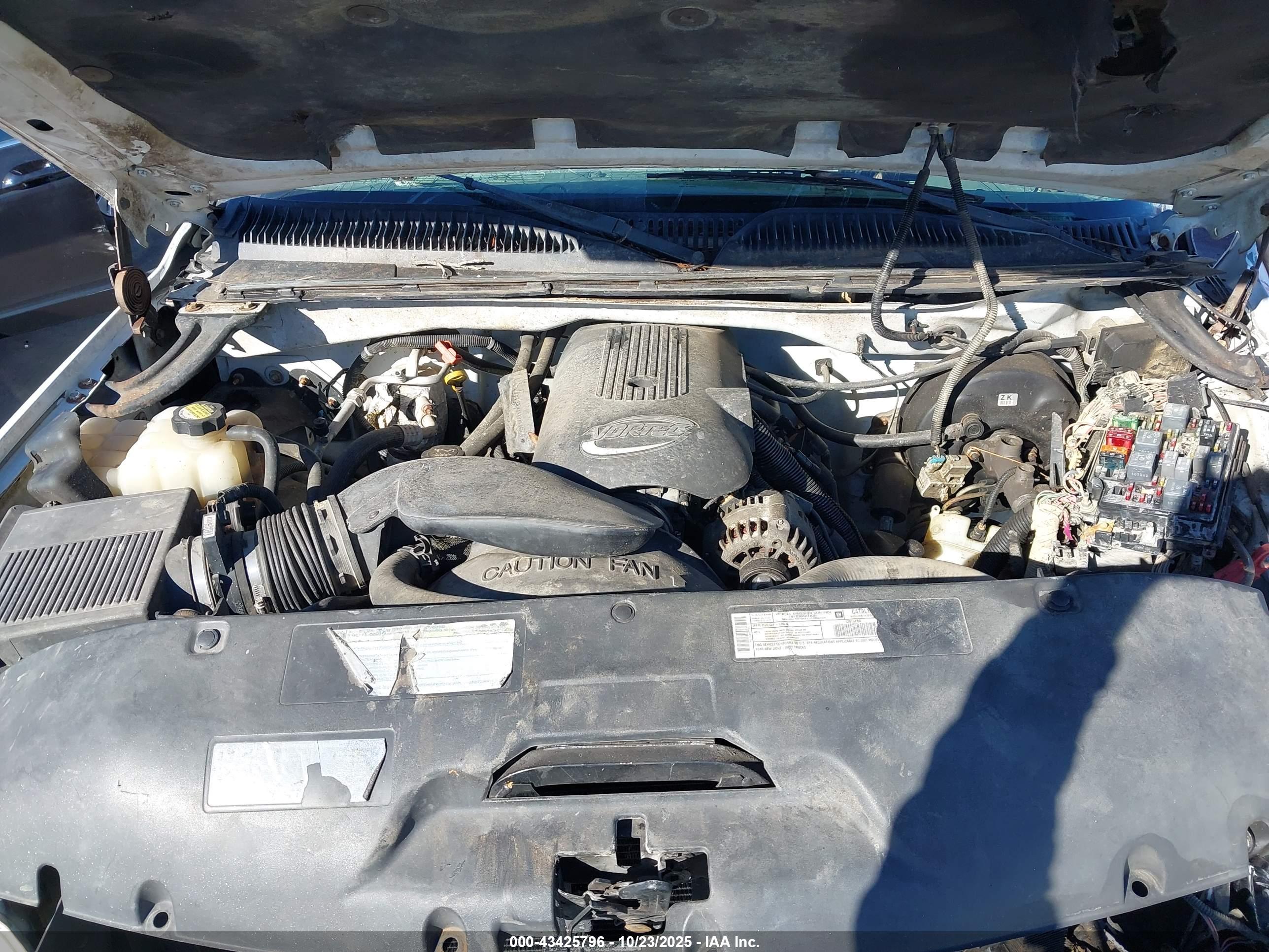 CHEVROLET SILVERADO image 10