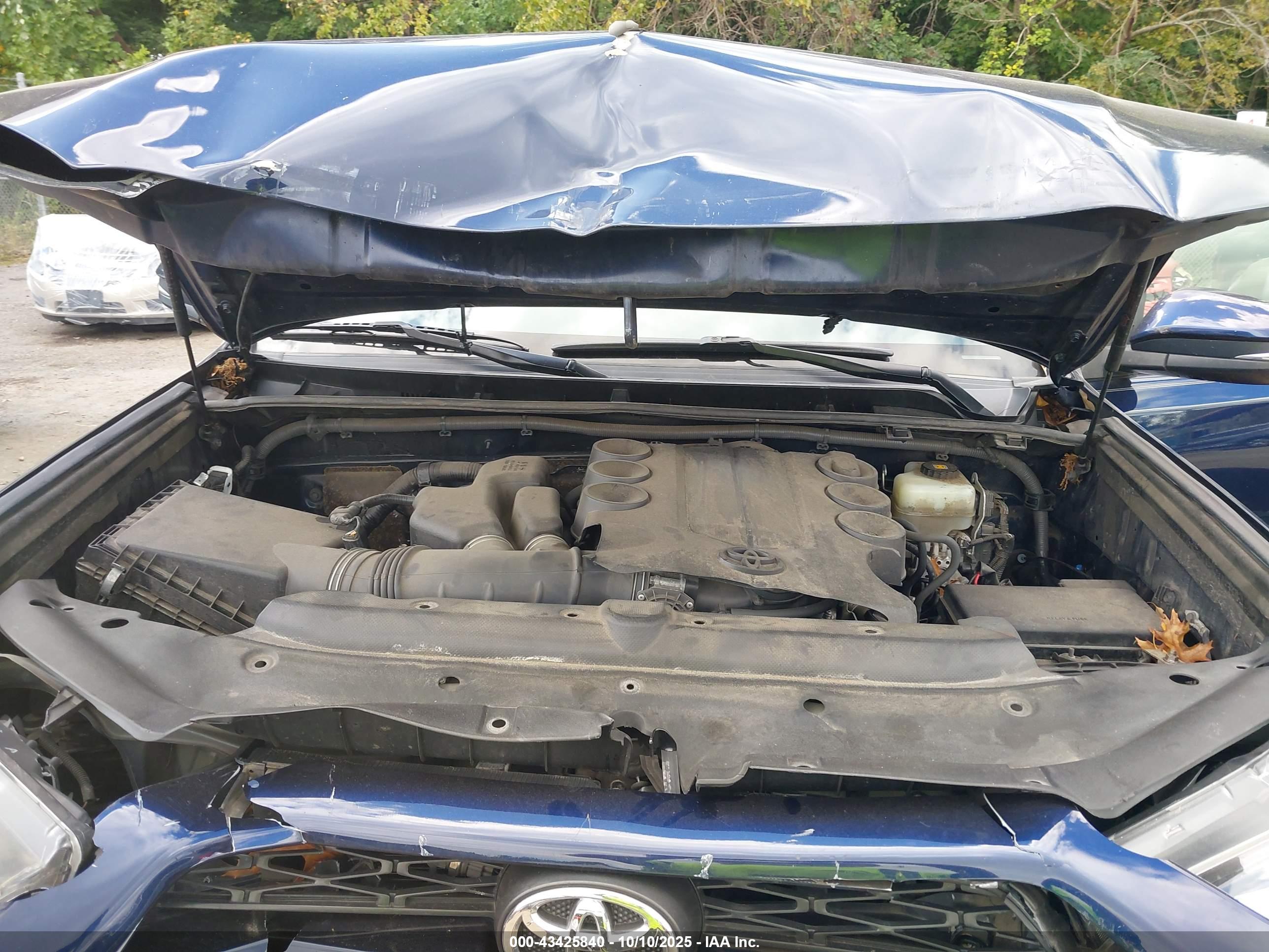 TOYOTA 4RUNNER image 10
