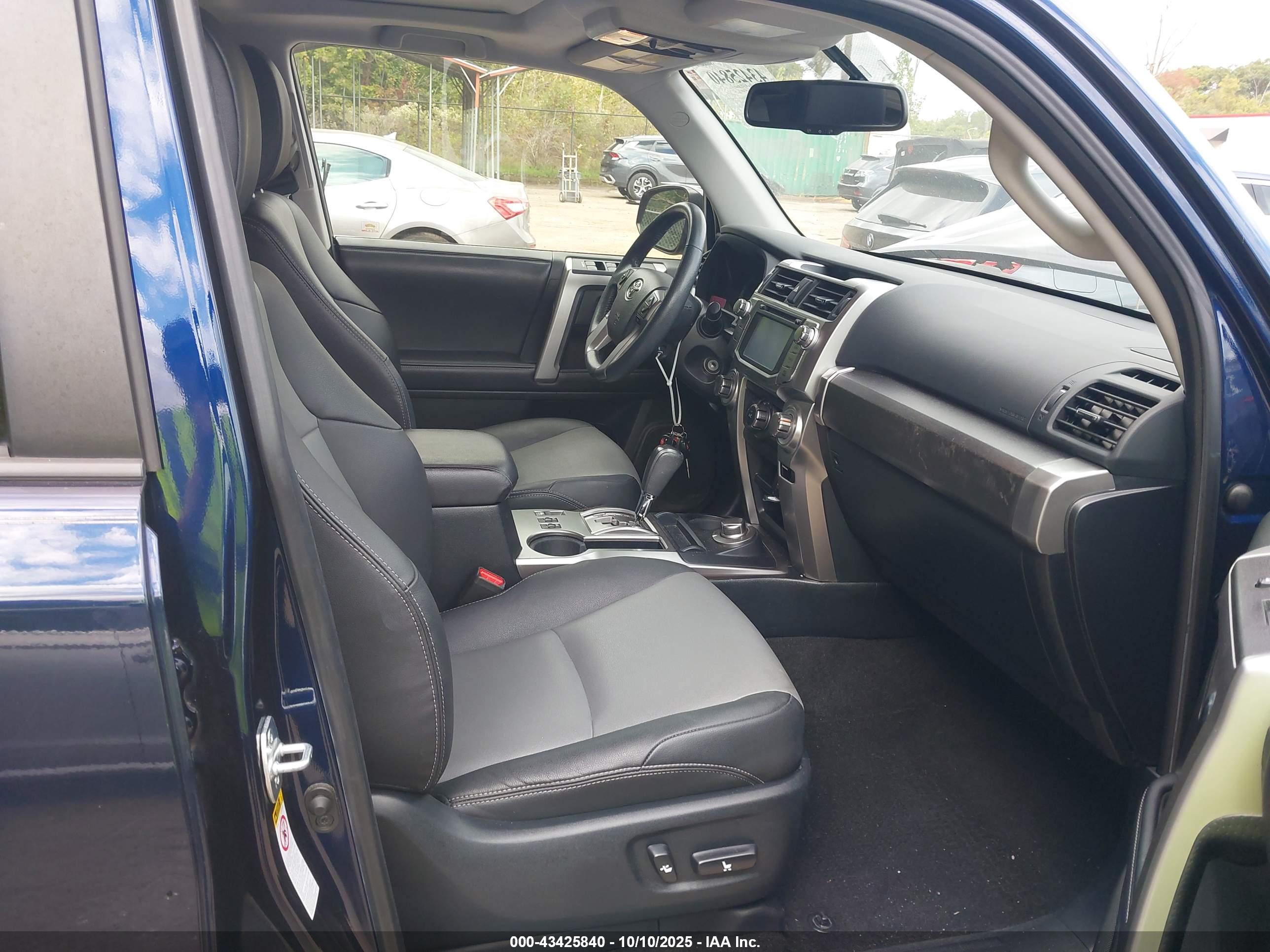 TOYOTA 4RUNNER image 5