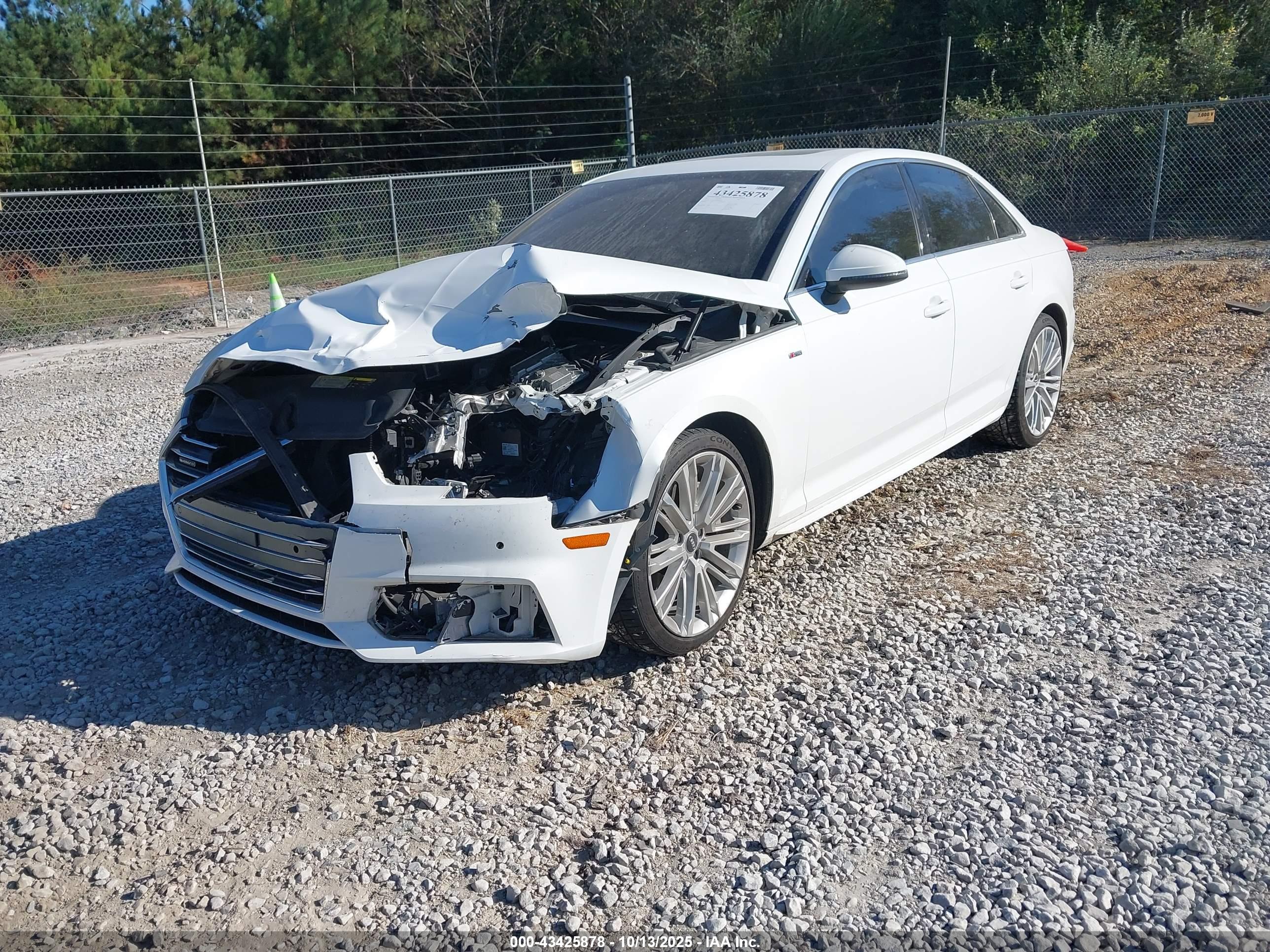 AUDI A4 image 2