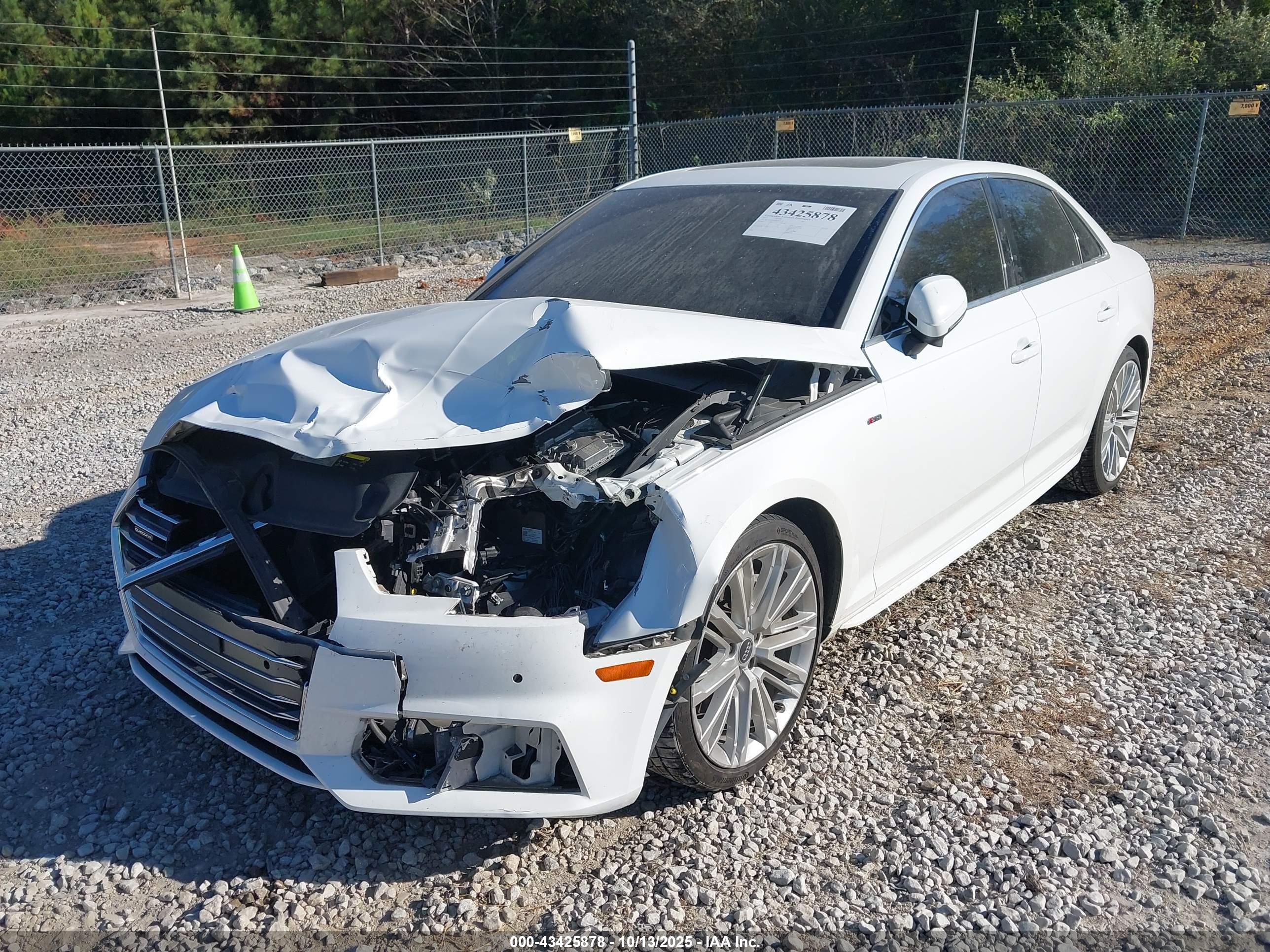 AUDI A4 image 6