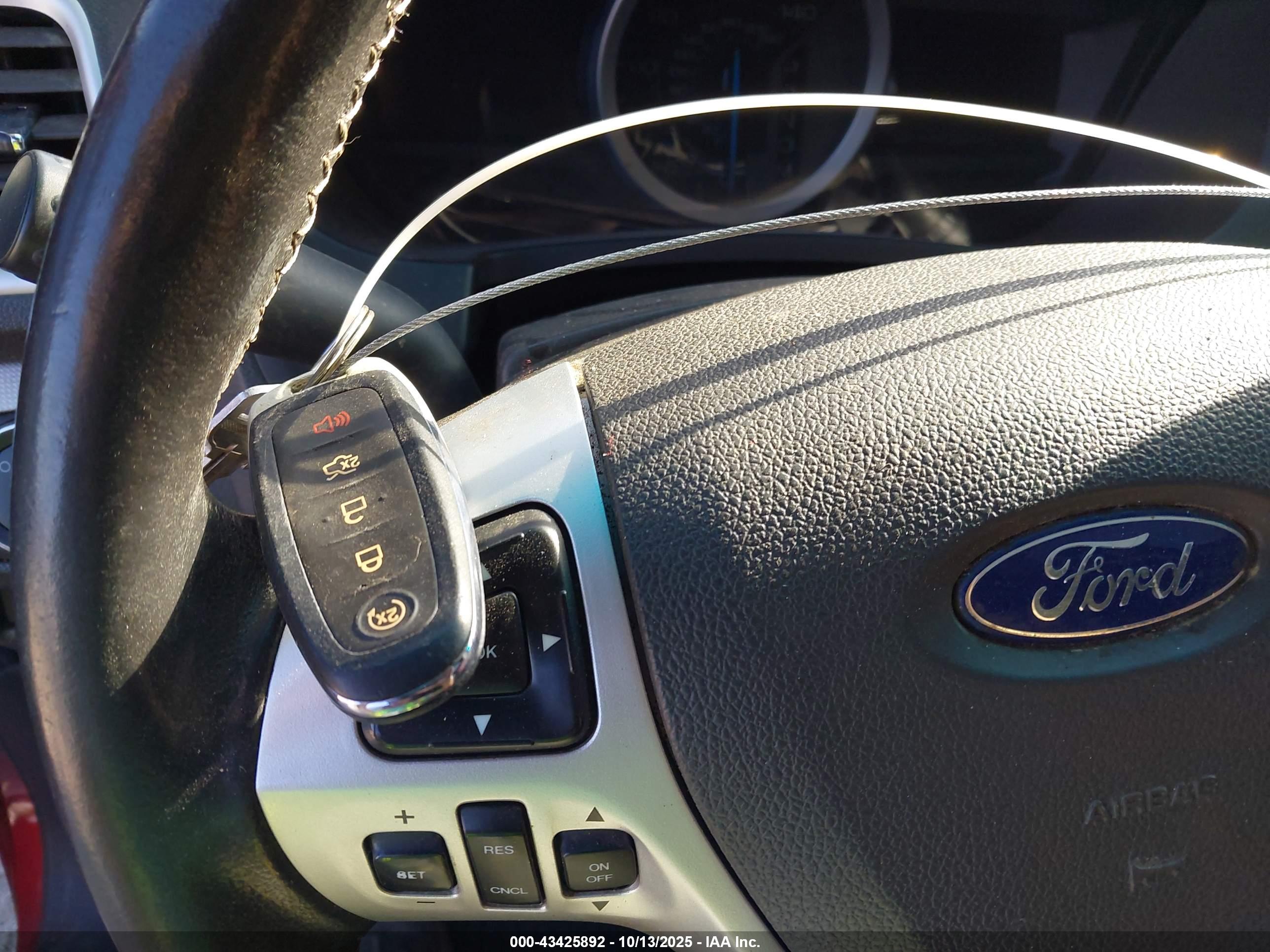 FORD EXPLORER image 11