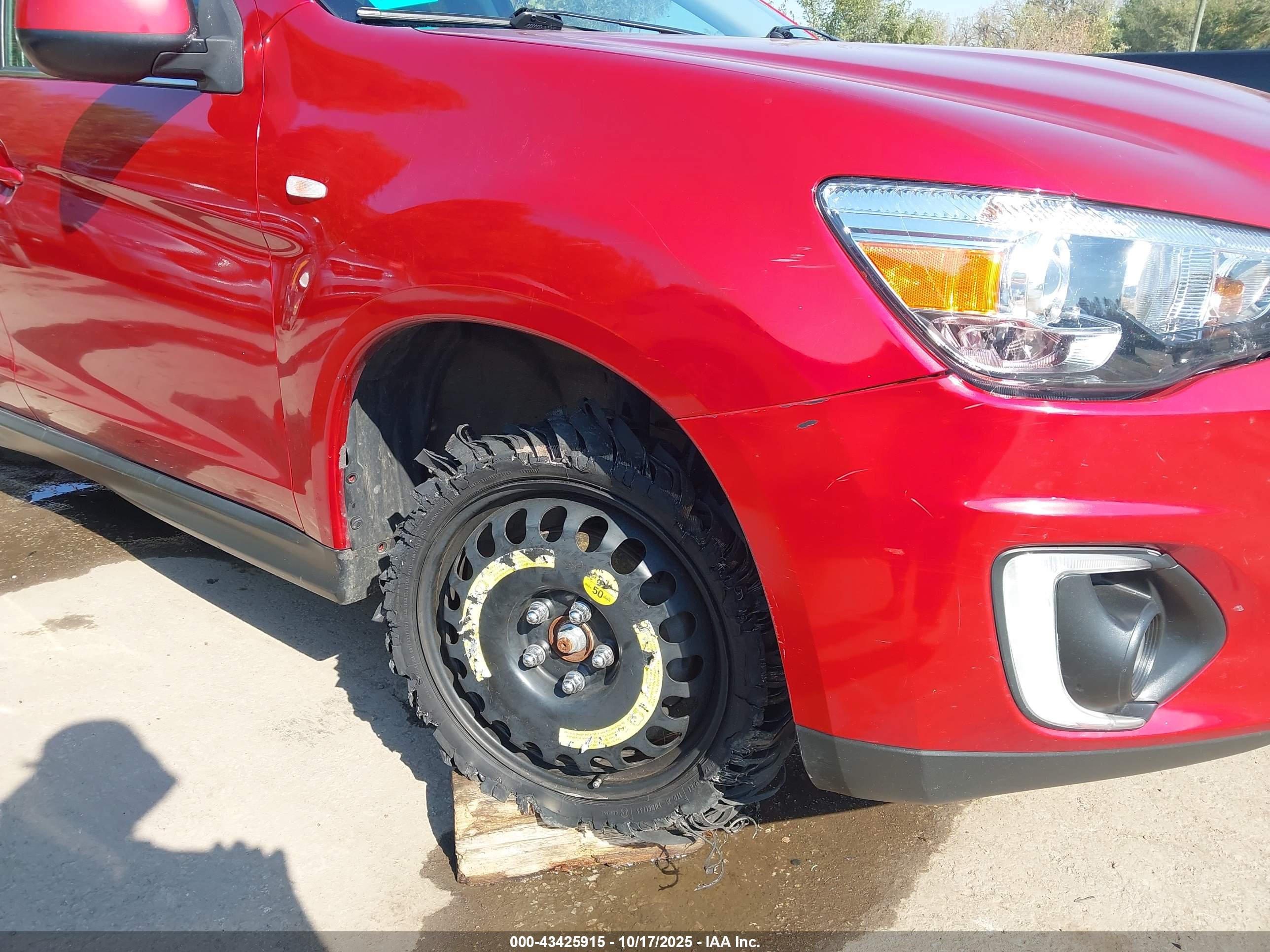 MITSUBISHI OUTLANDER image 6