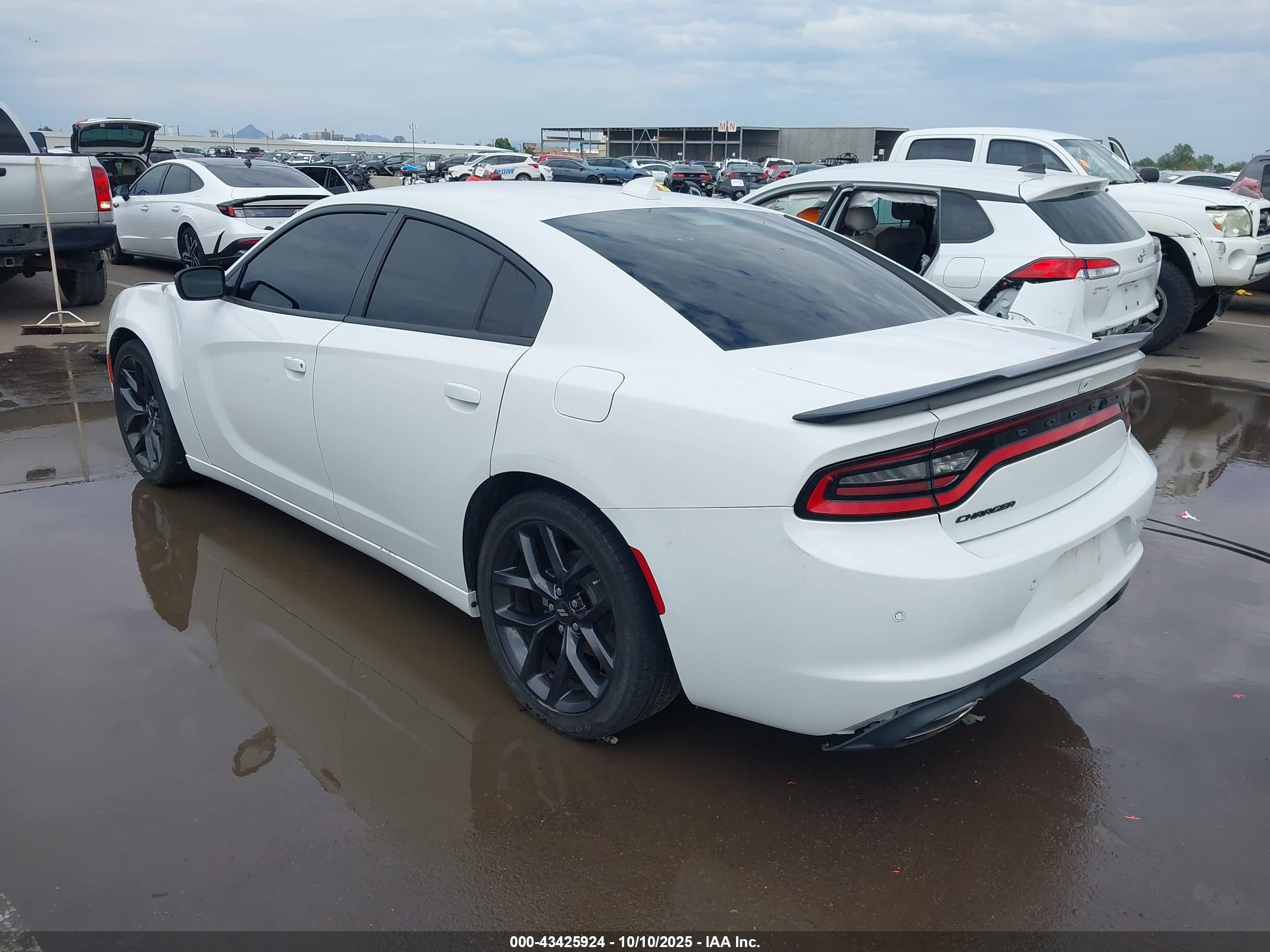 DODGE CHARGER image 3