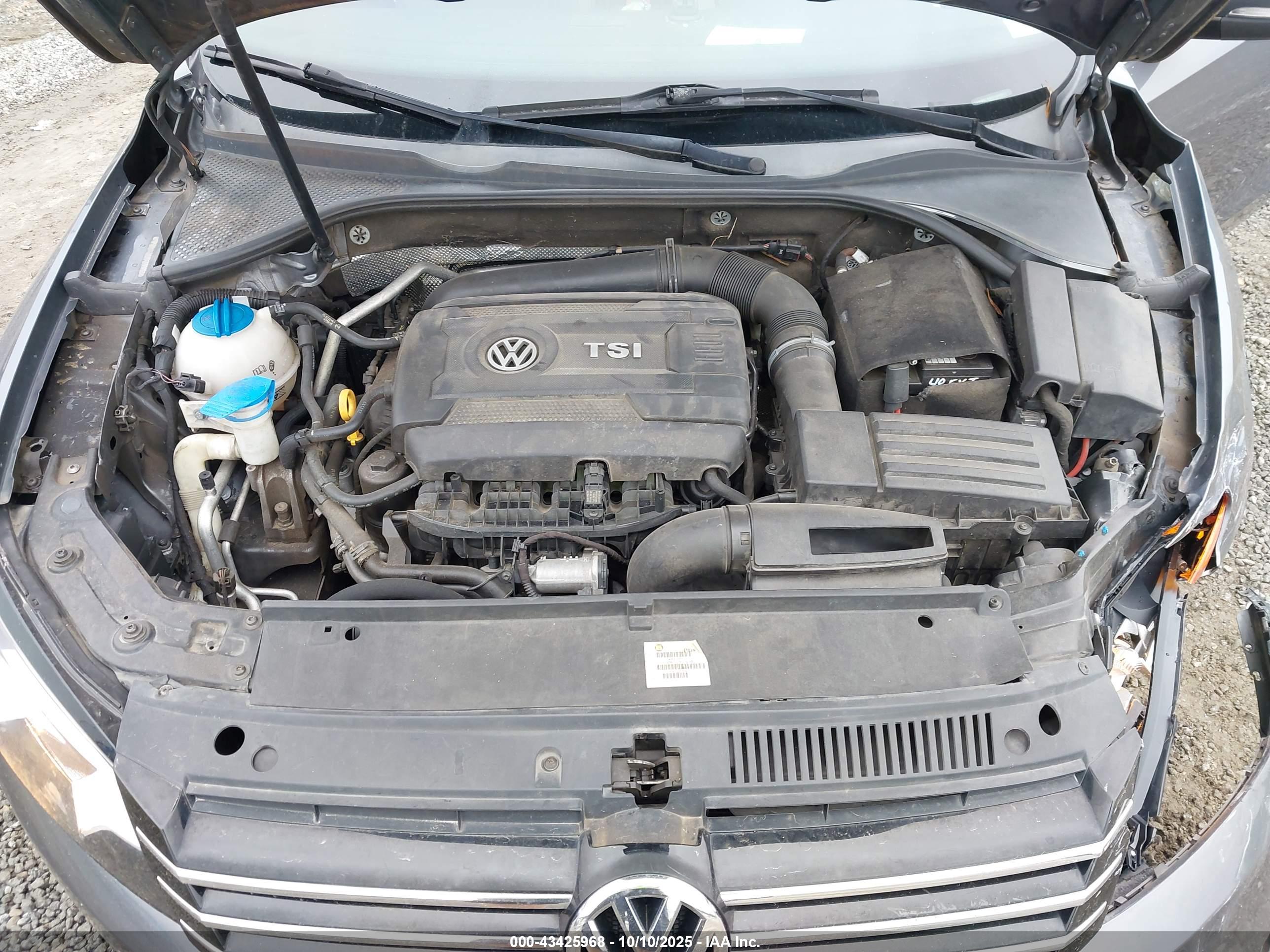 VOLKSWAGEN PASSAT image 10