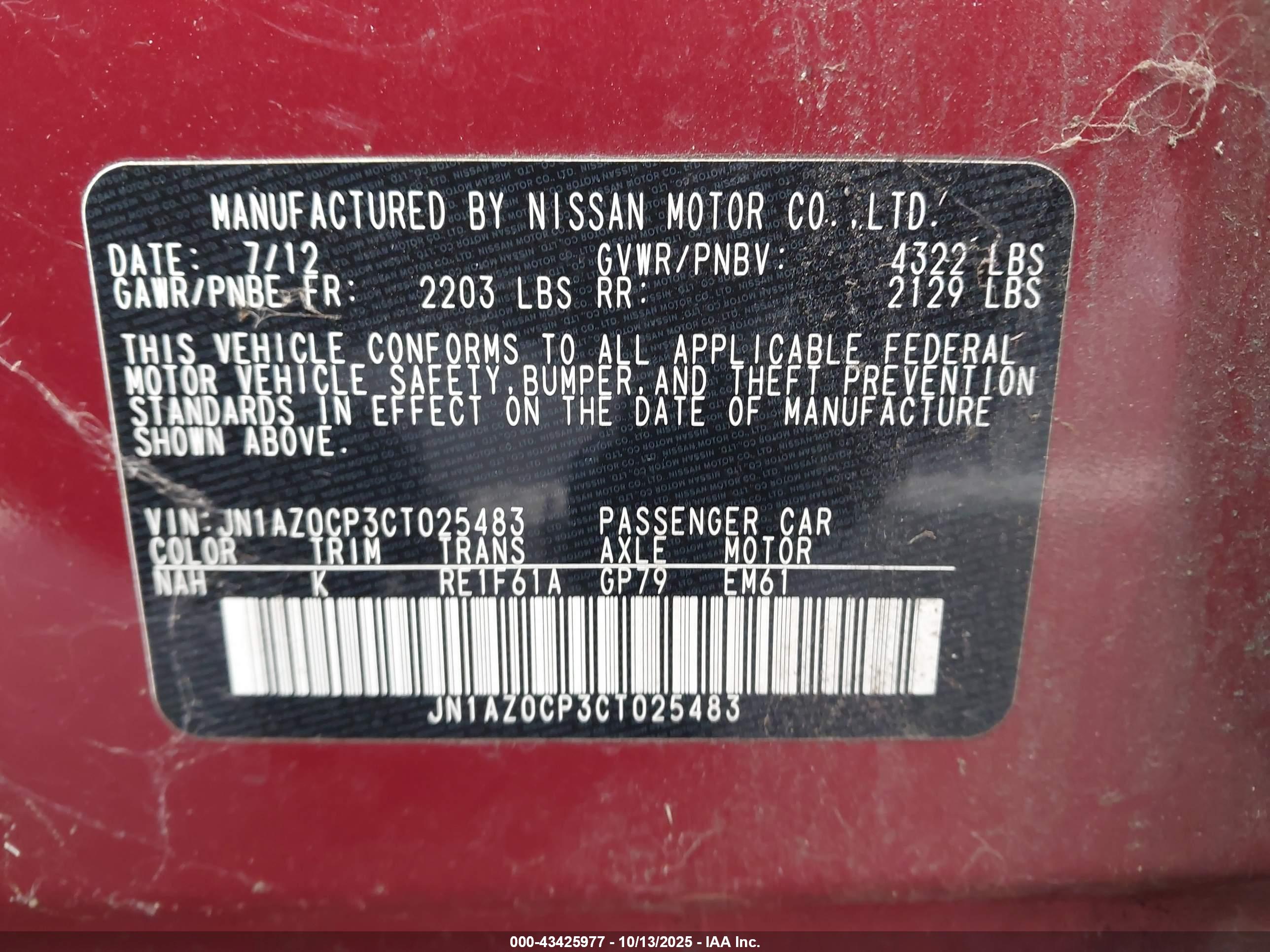 NISSAN LEAF image 9