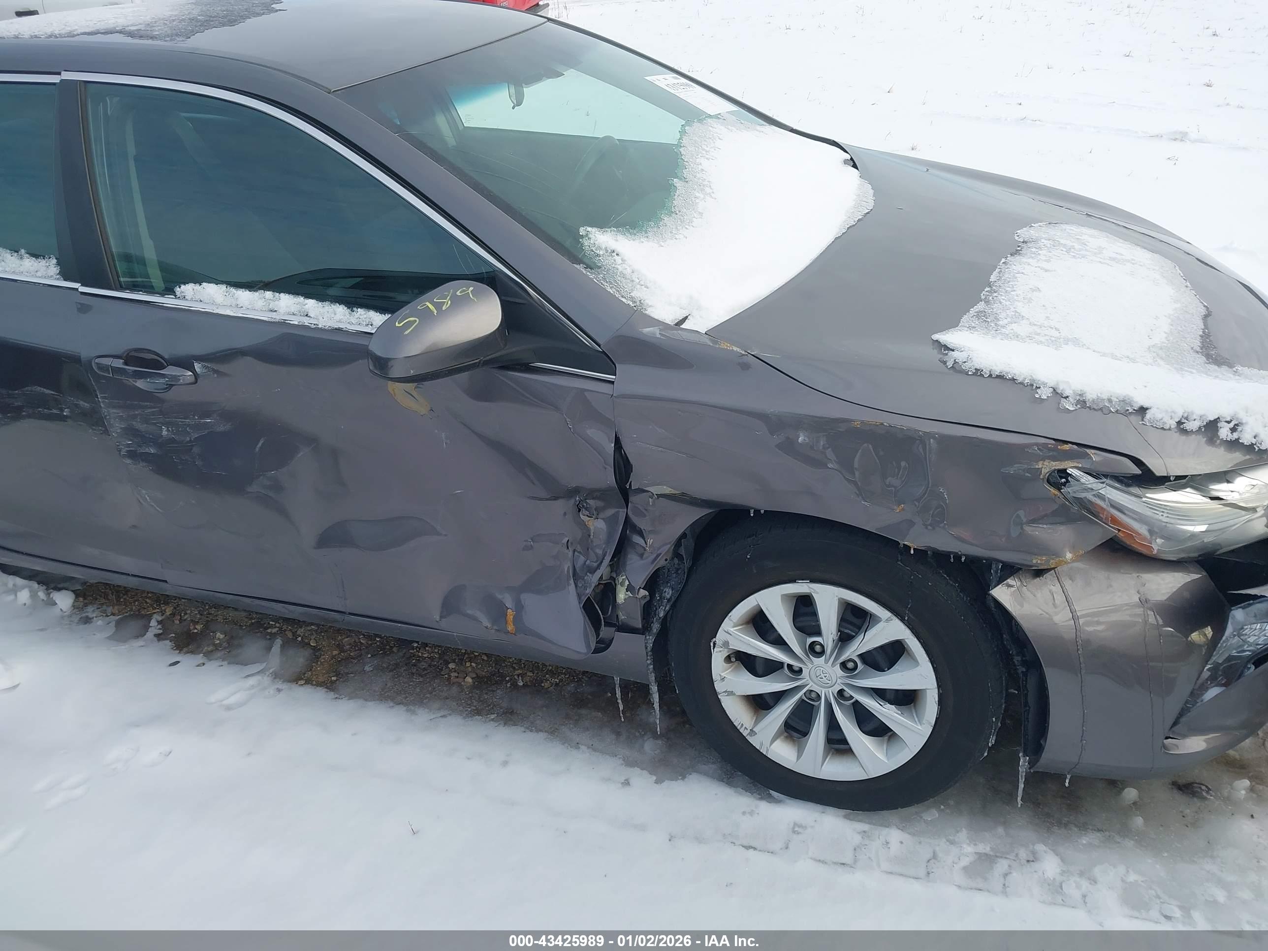 TOYOTA CAMRY image 6