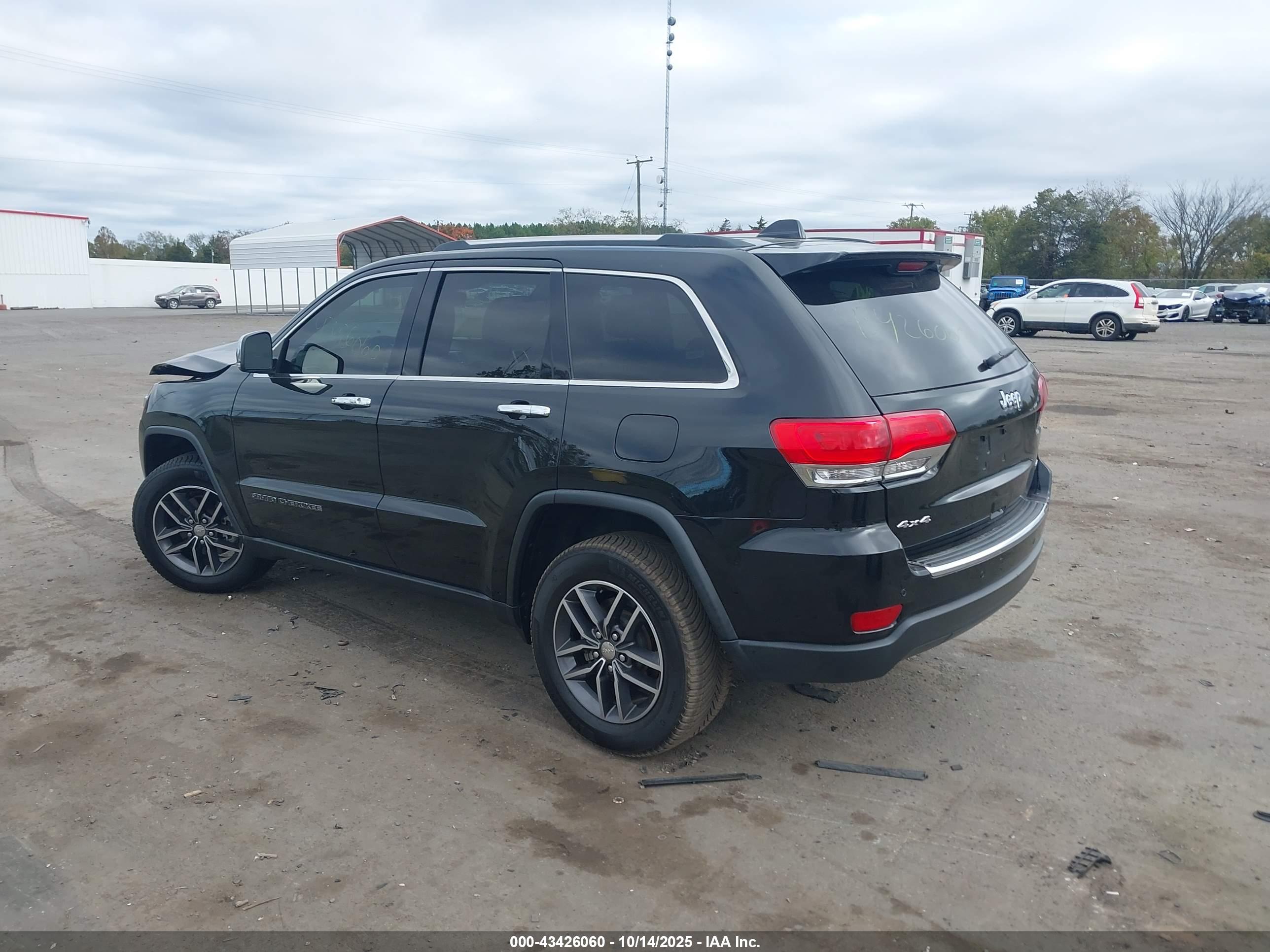 JEEP GRAND image 3