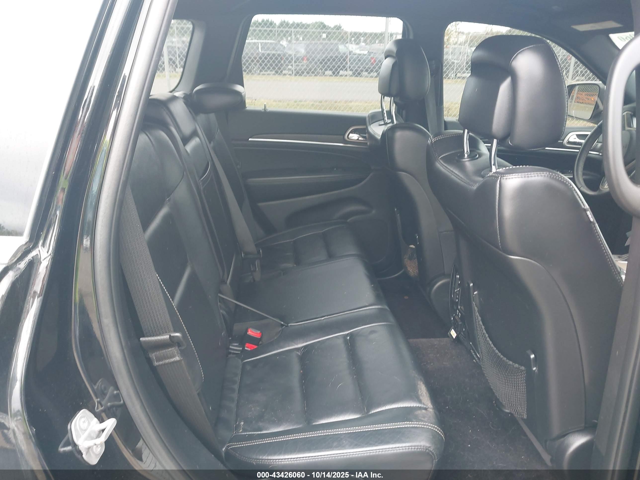 JEEP GRAND image 8