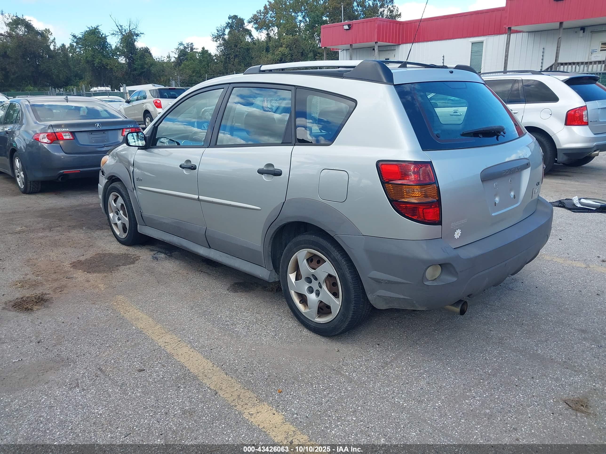 PONTIAC VIBE image 3