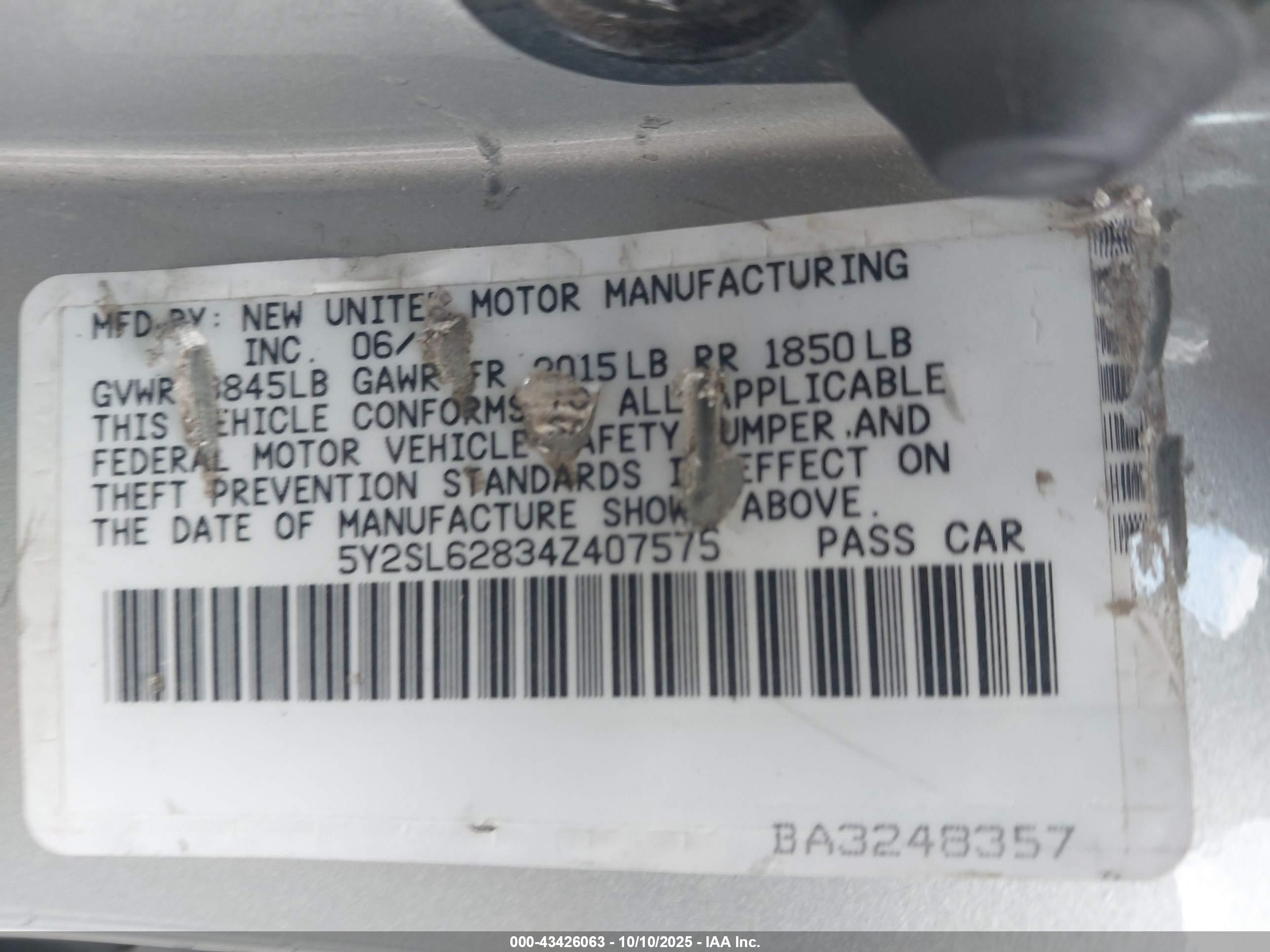 PONTIAC VIBE image 9