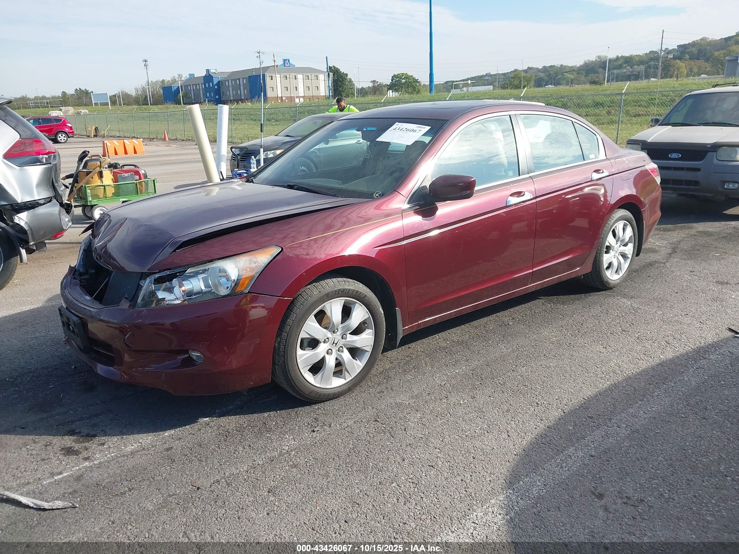 HONDA ACCORD image 2