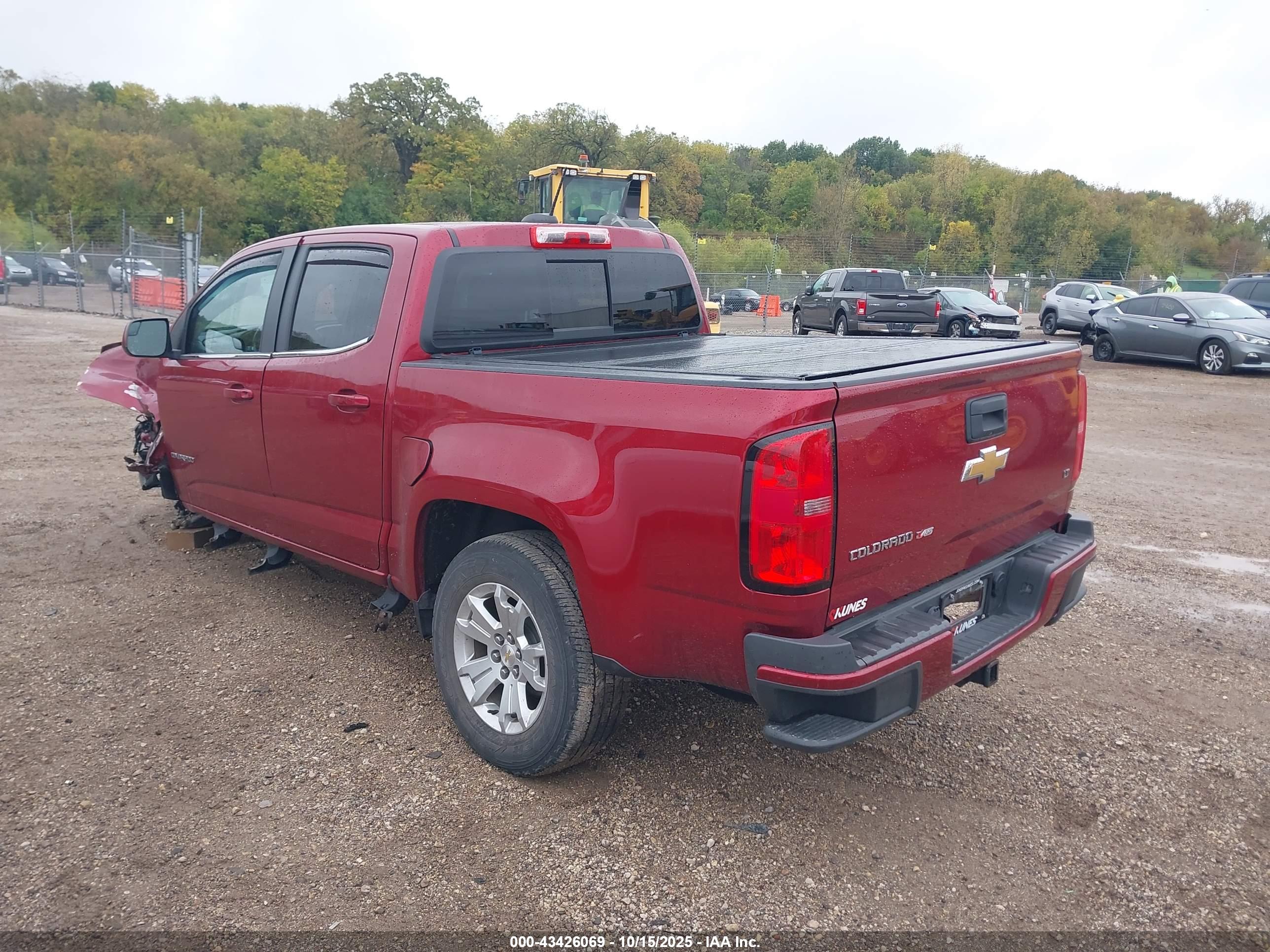 CHEVROLET COLORADO image 3